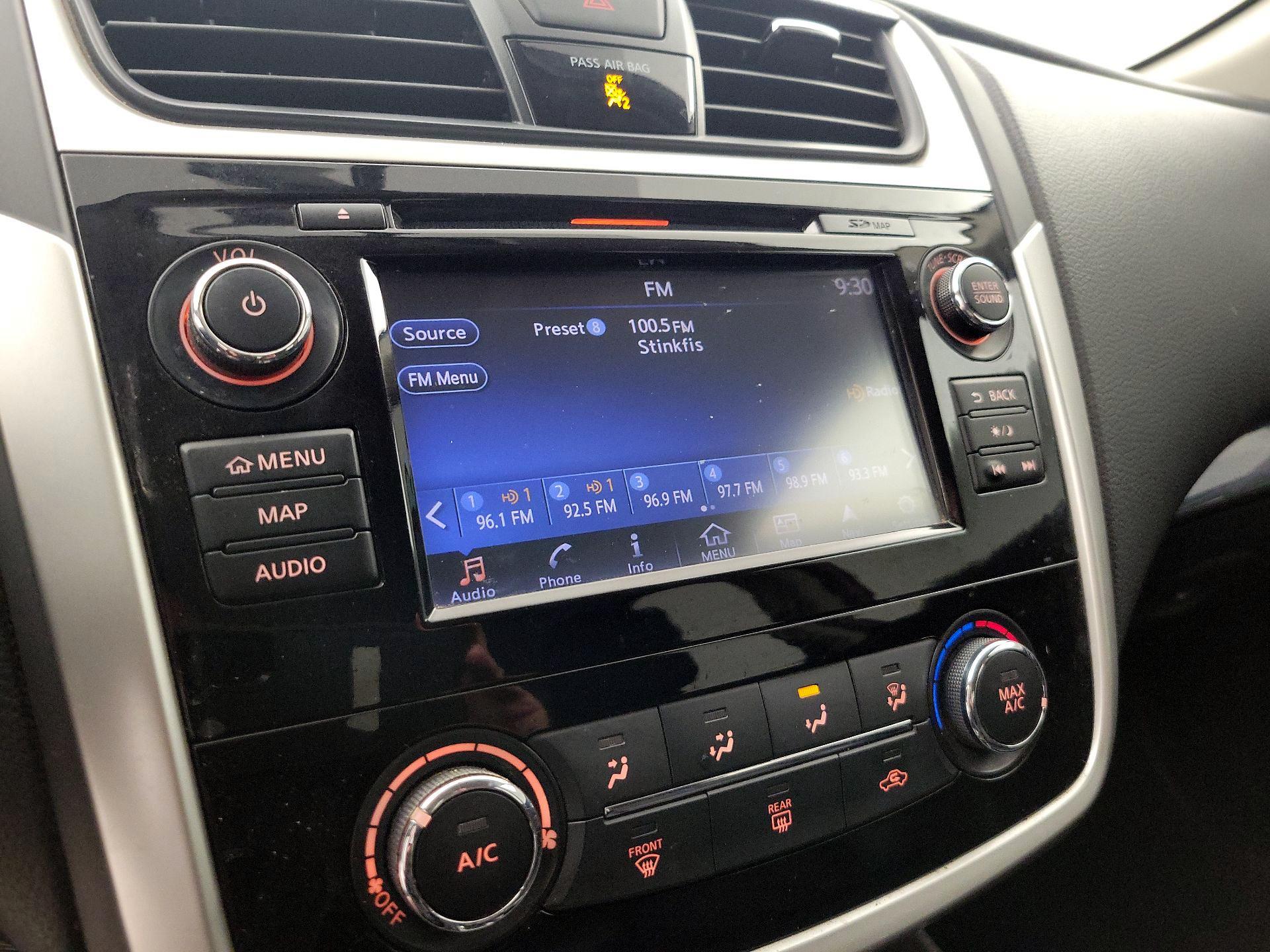 Thumbnail: 2018 Nissan Altima - 16