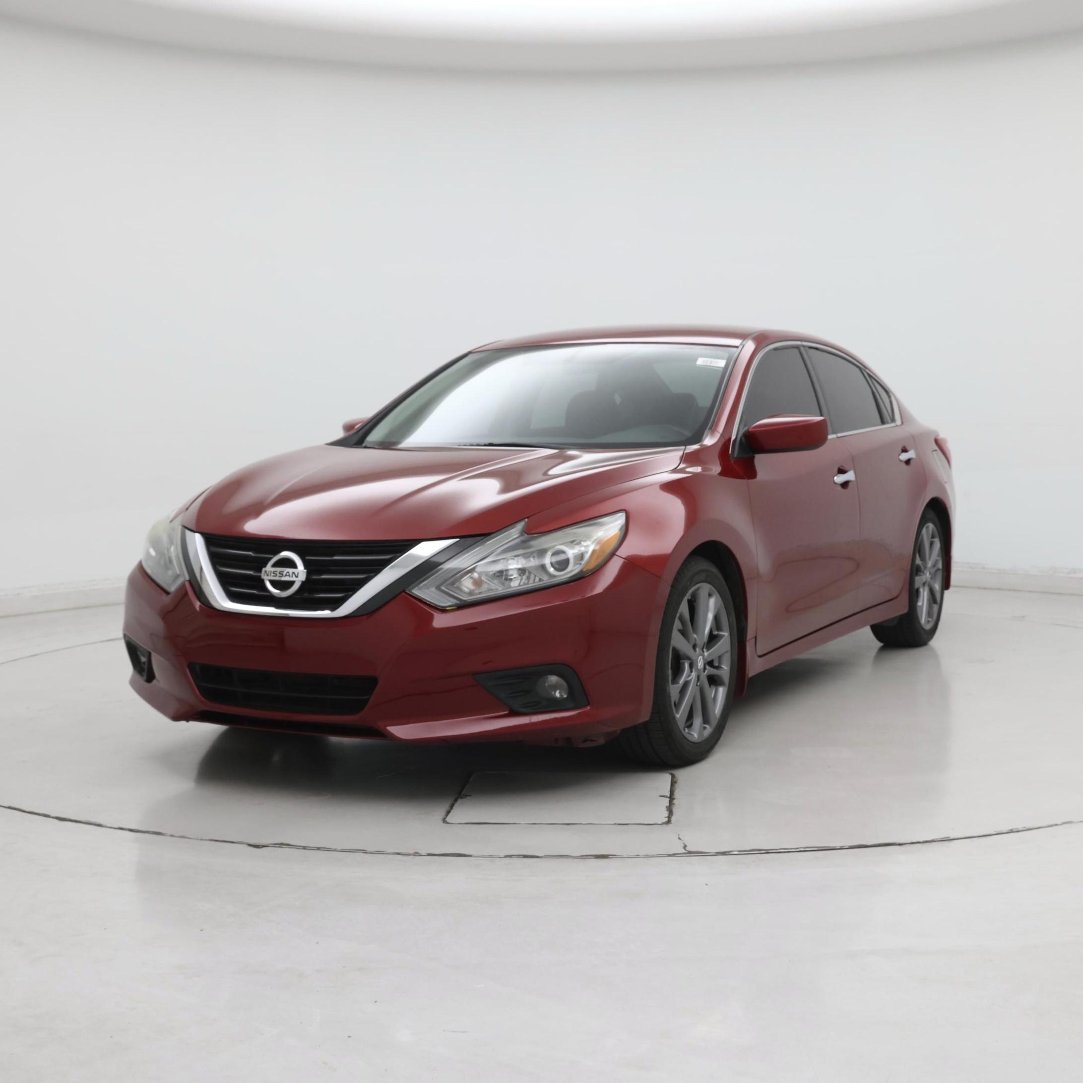 Thumbnail: 2018 Nissan Altima - 4