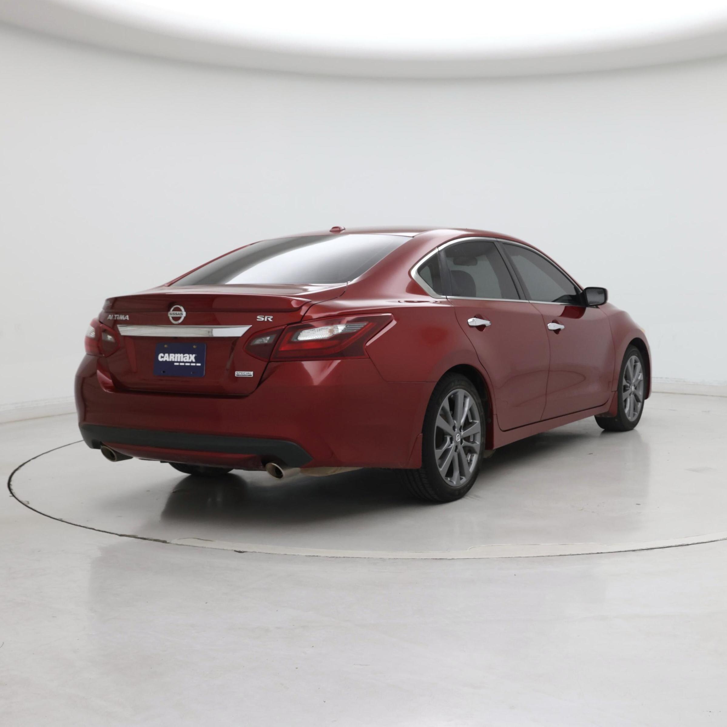 Thumbnail: 2018 Nissan Altima - 8