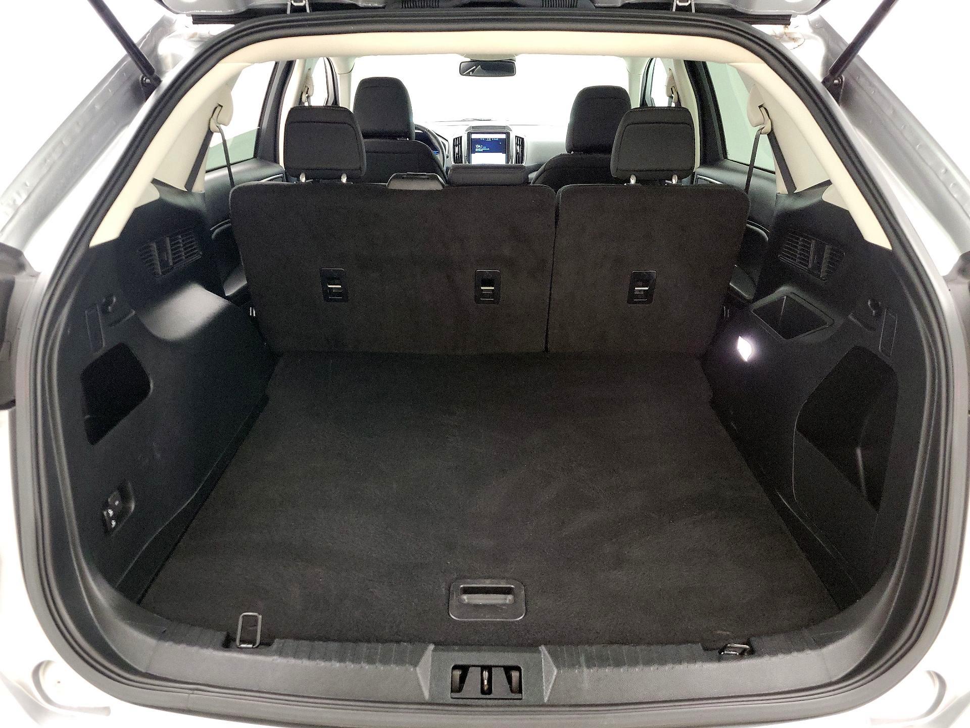 Thumbnail: 2021 Ford Edge - 20