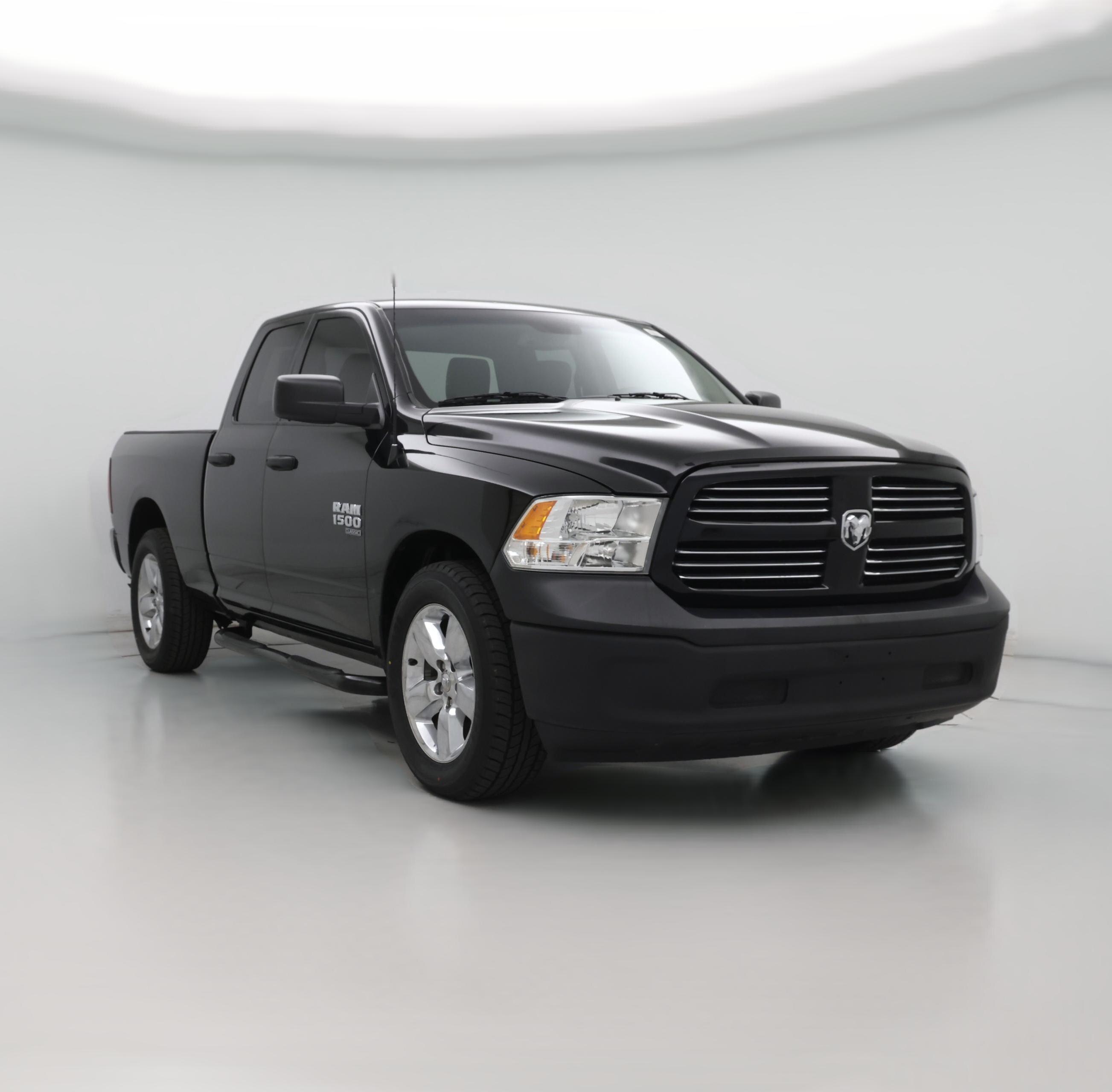 Thumbnail: 2020 RAM 1500 Classic - 1