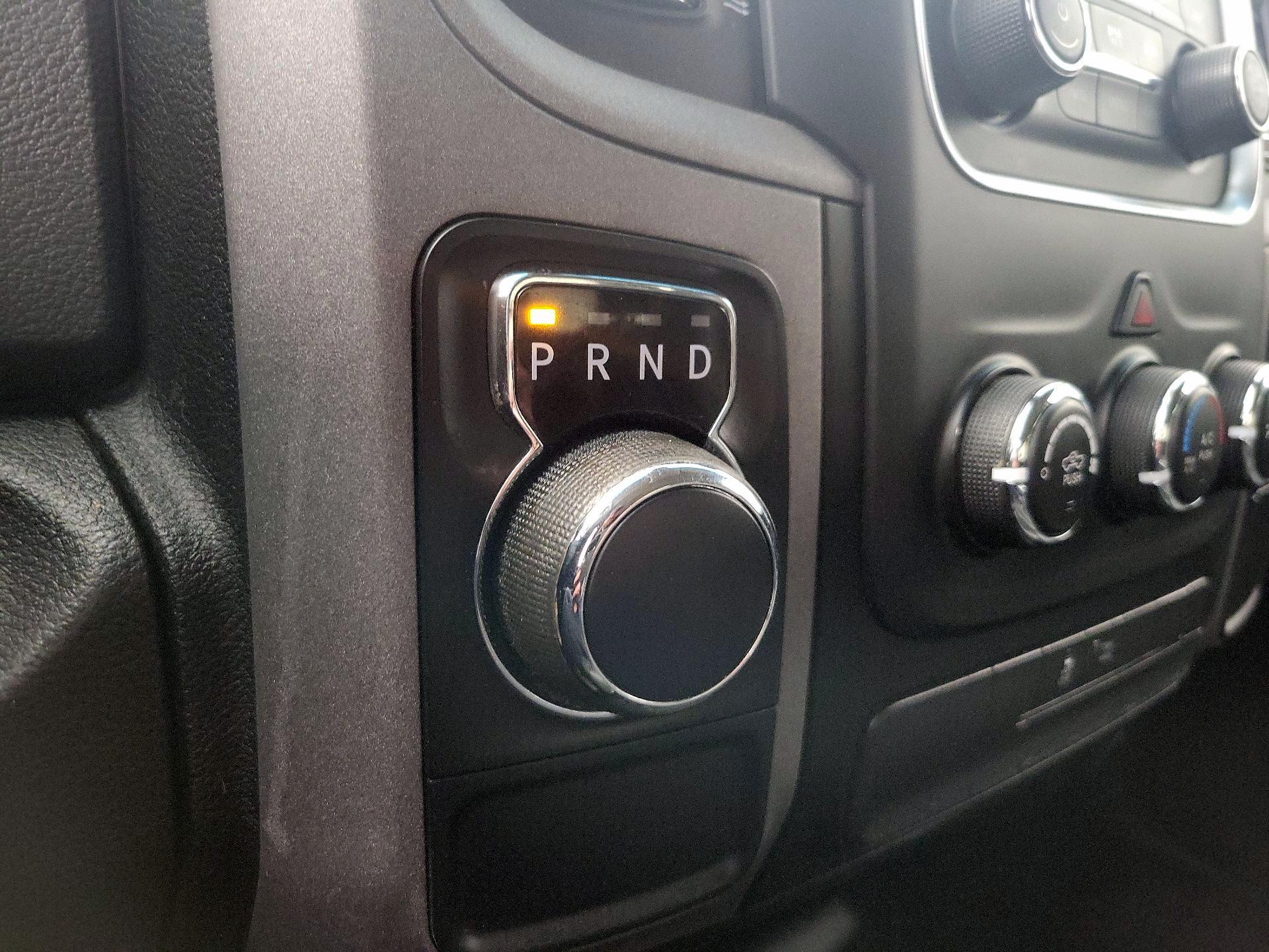 Thumbnail: 2020 RAM 1500 Classic - 17