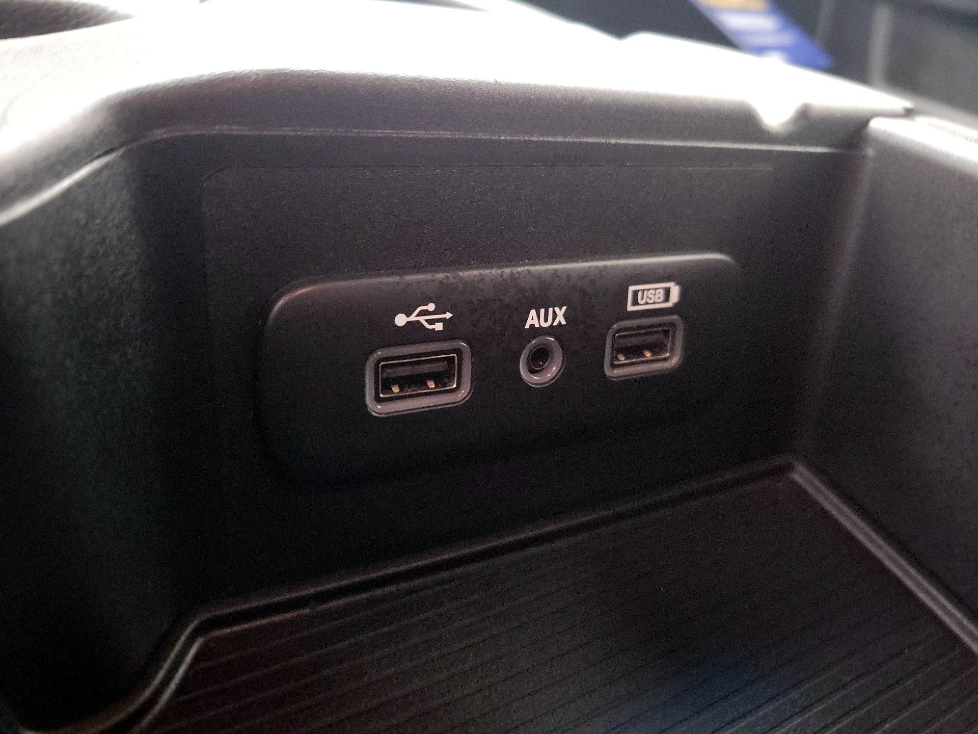 Thumbnail: 2020 RAM 1500 Classic - 18