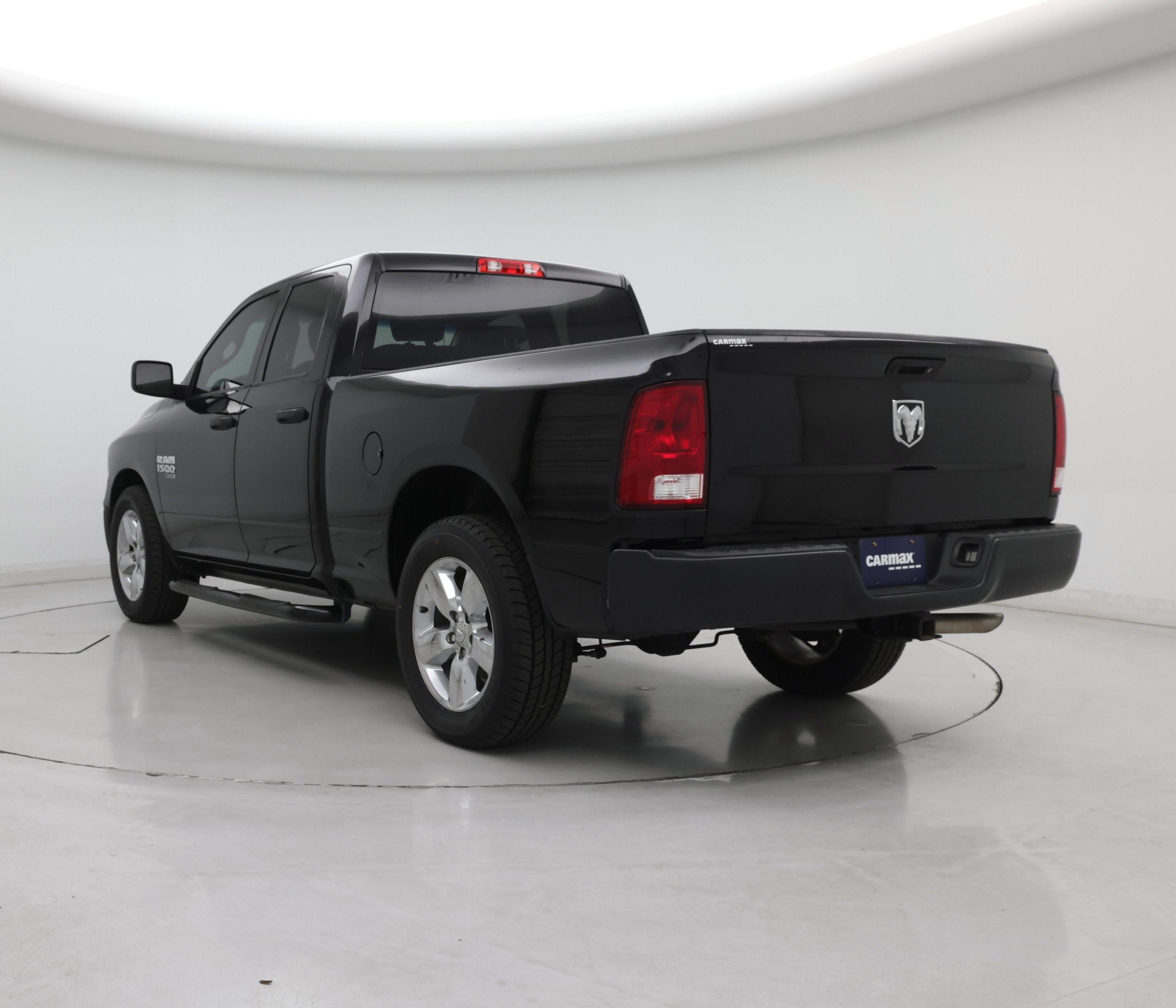 Thumbnail: 2020 RAM 1500 Classic - 2