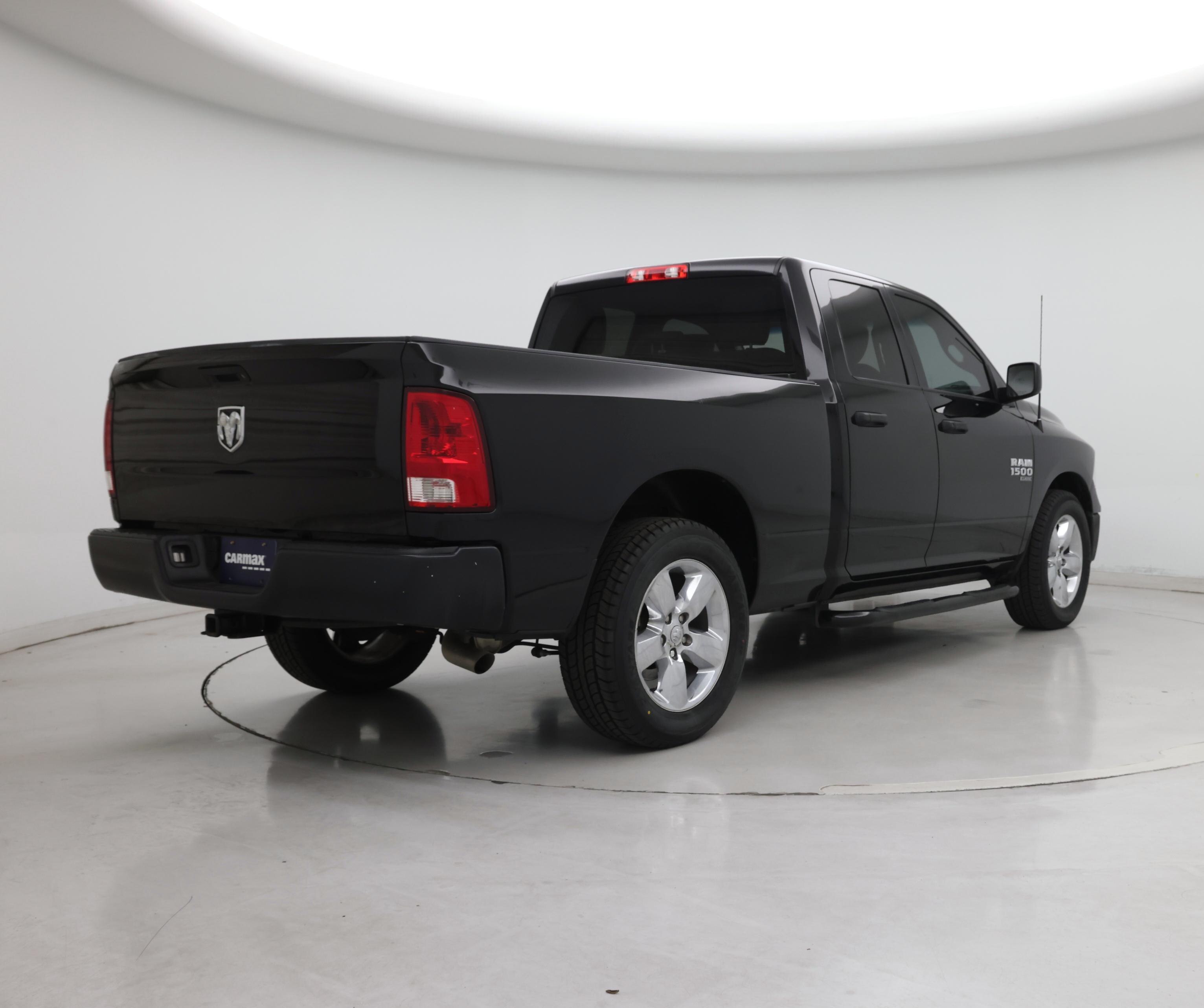 Thumbnail: 2020 RAM 1500 Classic - 8