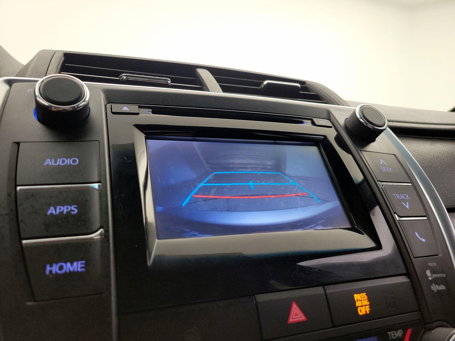 Thumbnail: 2015 Toyota Camry - 14