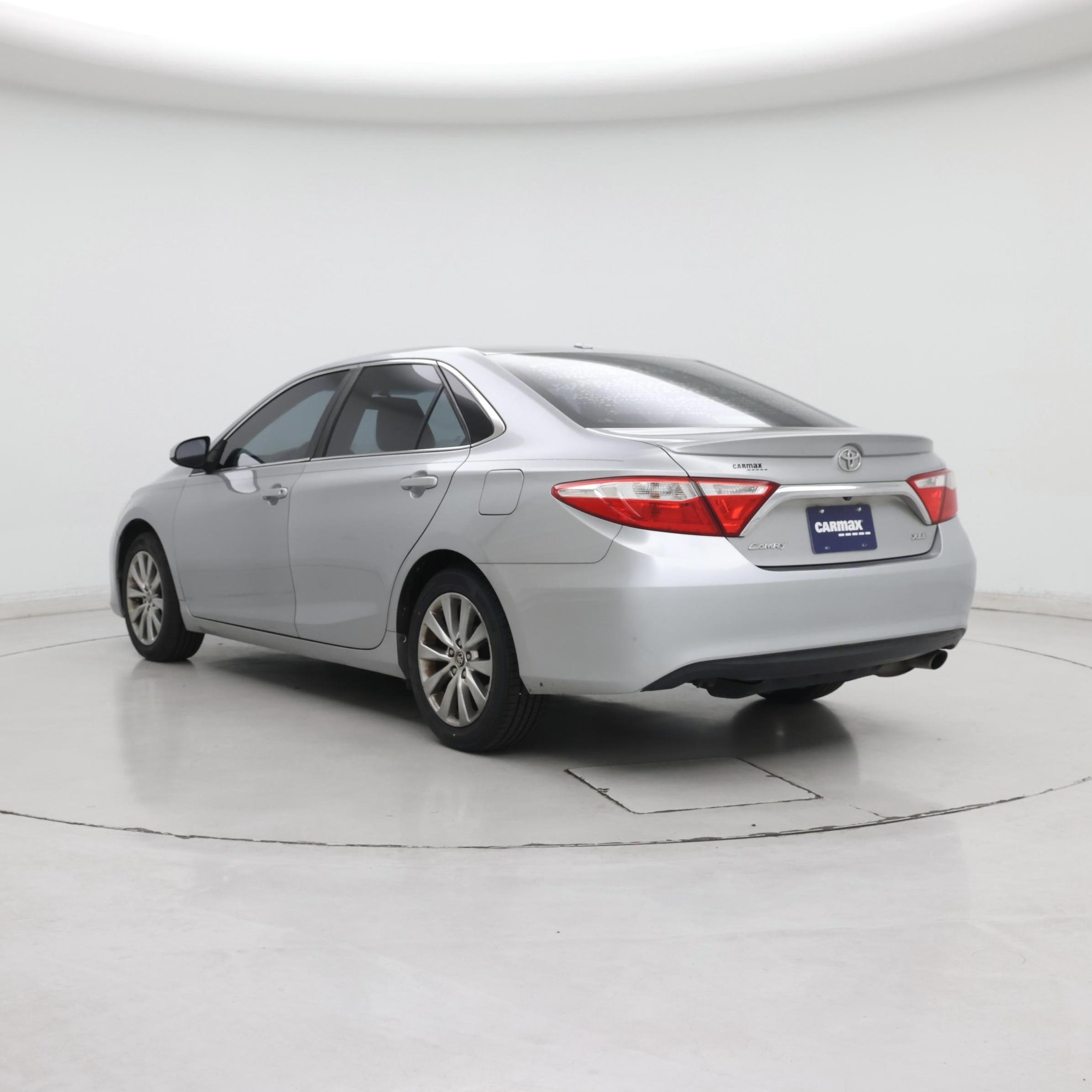 Thumbnail: 2015 Toyota Camry - 2