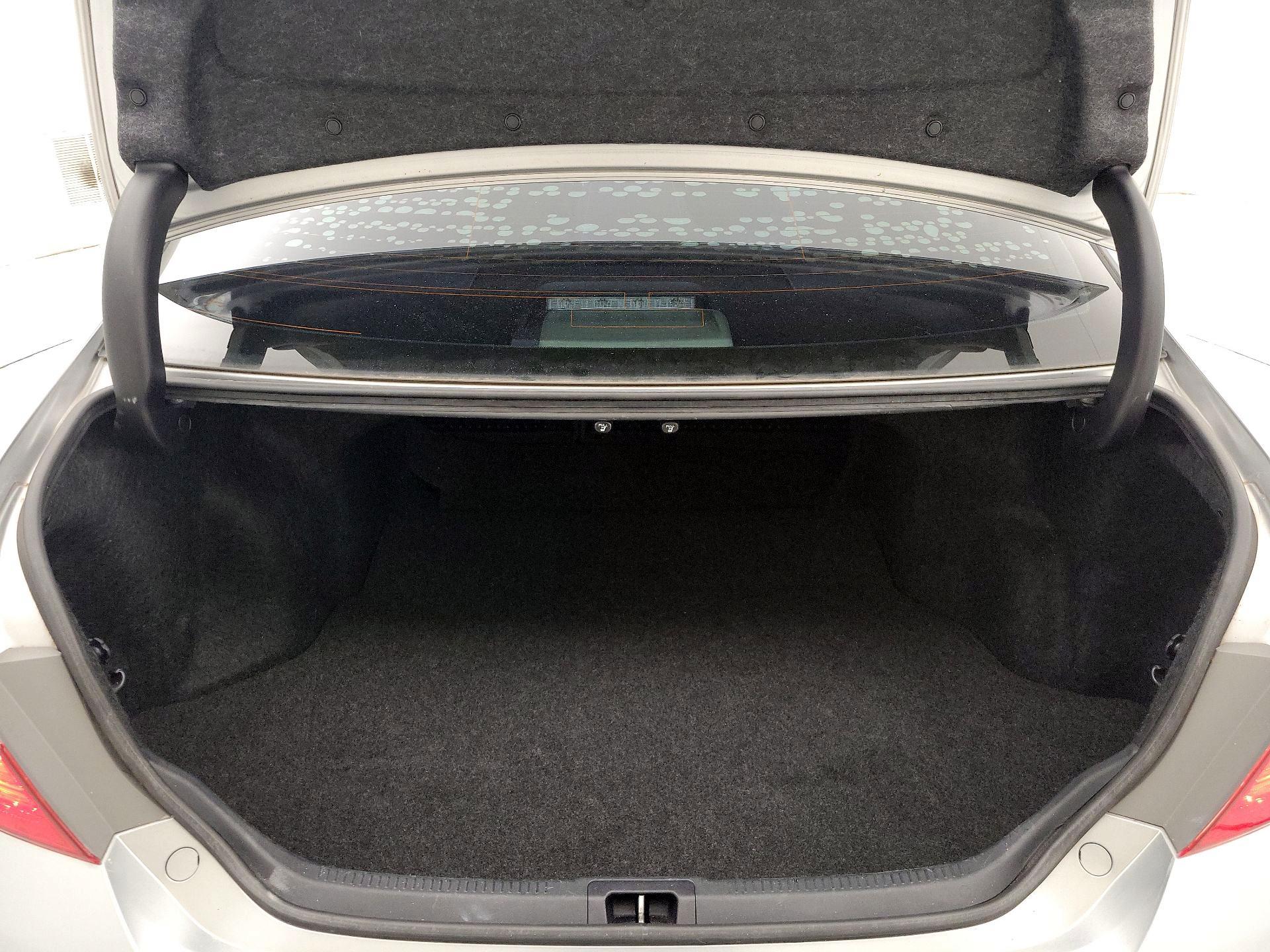 Thumbnail: 2015 Toyota Camry - 20