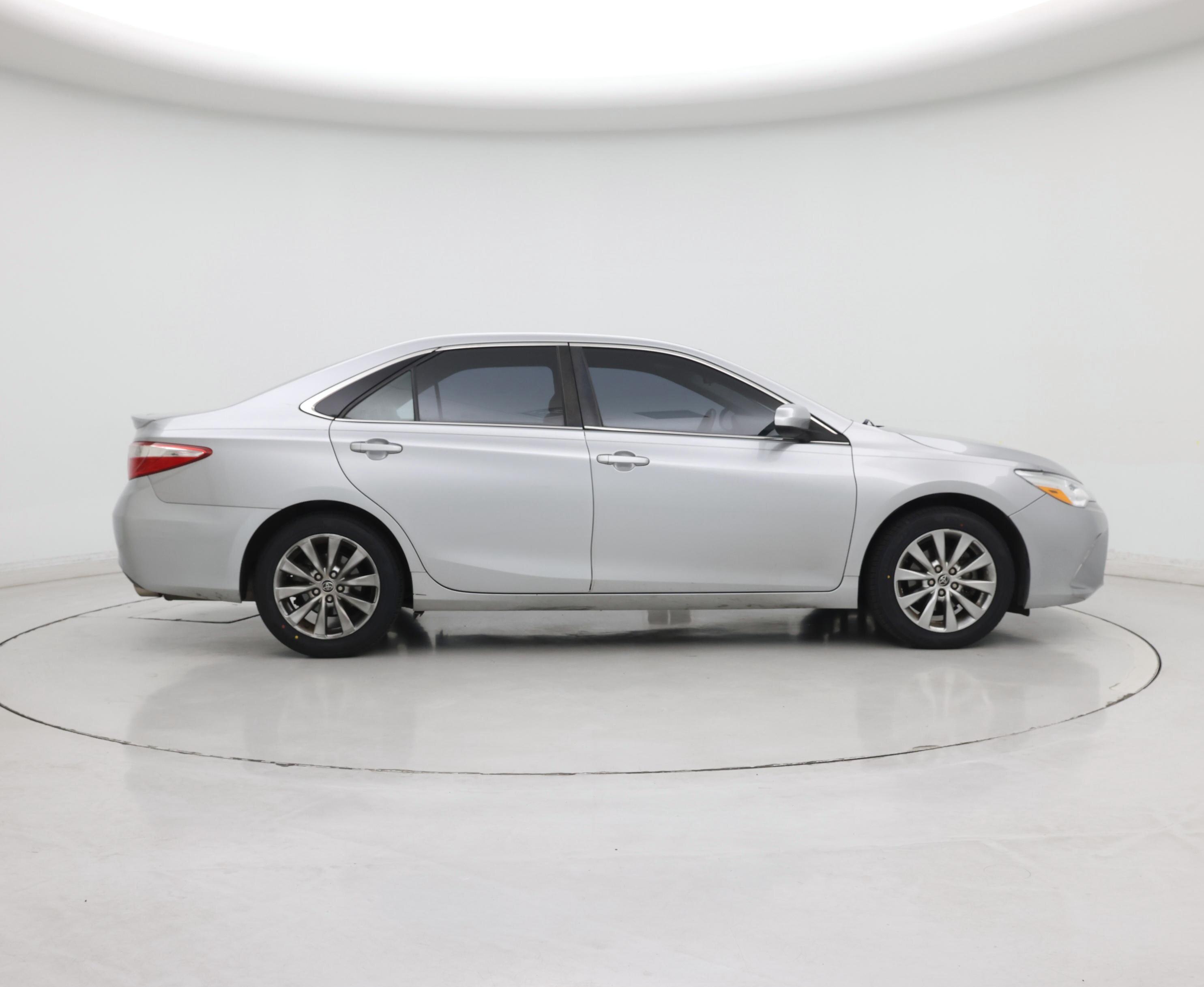 Thumbnail: 2015 Toyota Camry - 7