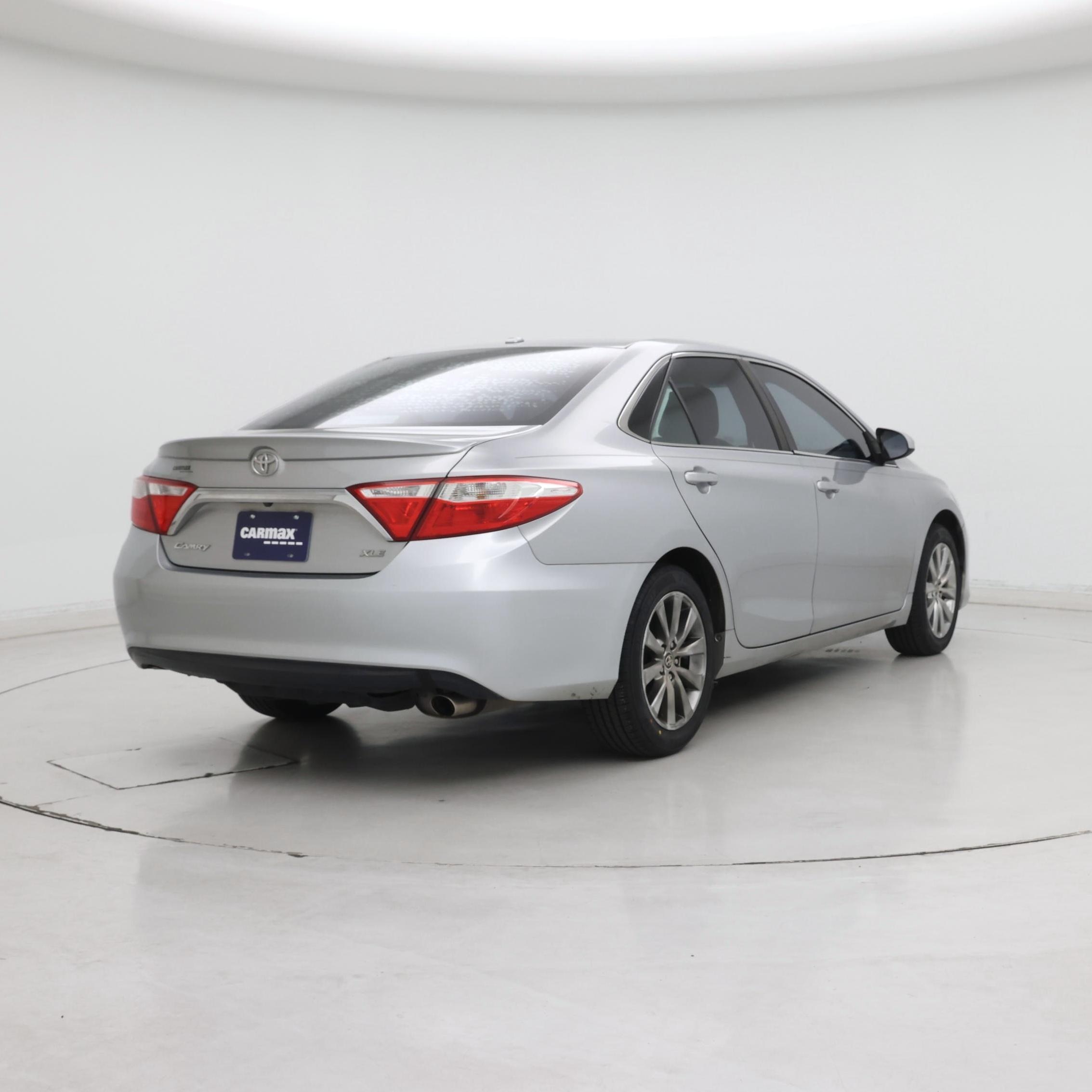 Thumbnail: 2015 Toyota Camry - 8