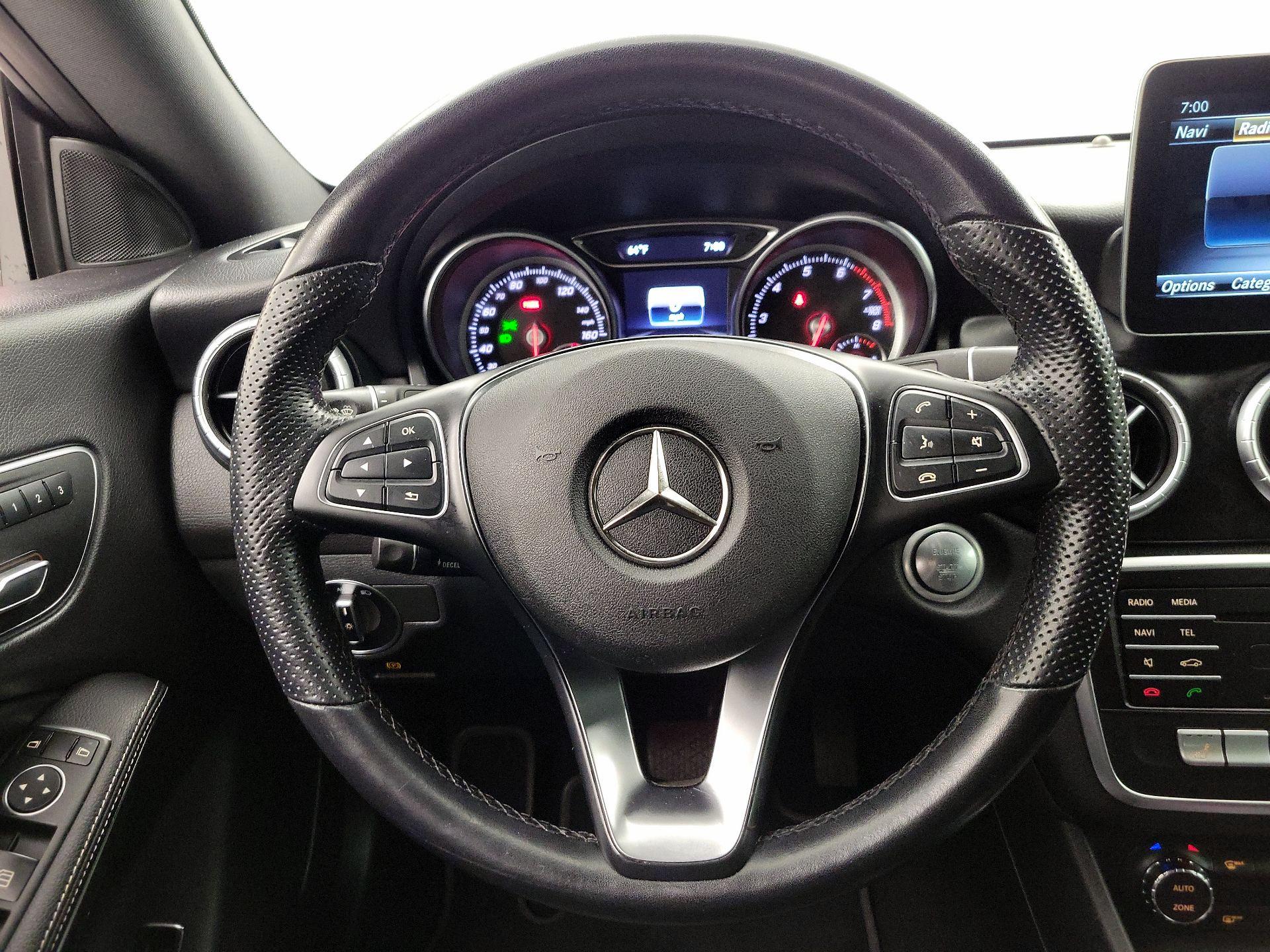 Thumbnail: 2019 Mercedes-Benz CLA - 10