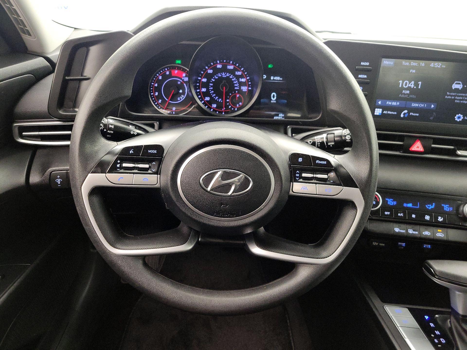 Thumbnail: 2023 Hyundai Elantra - 10