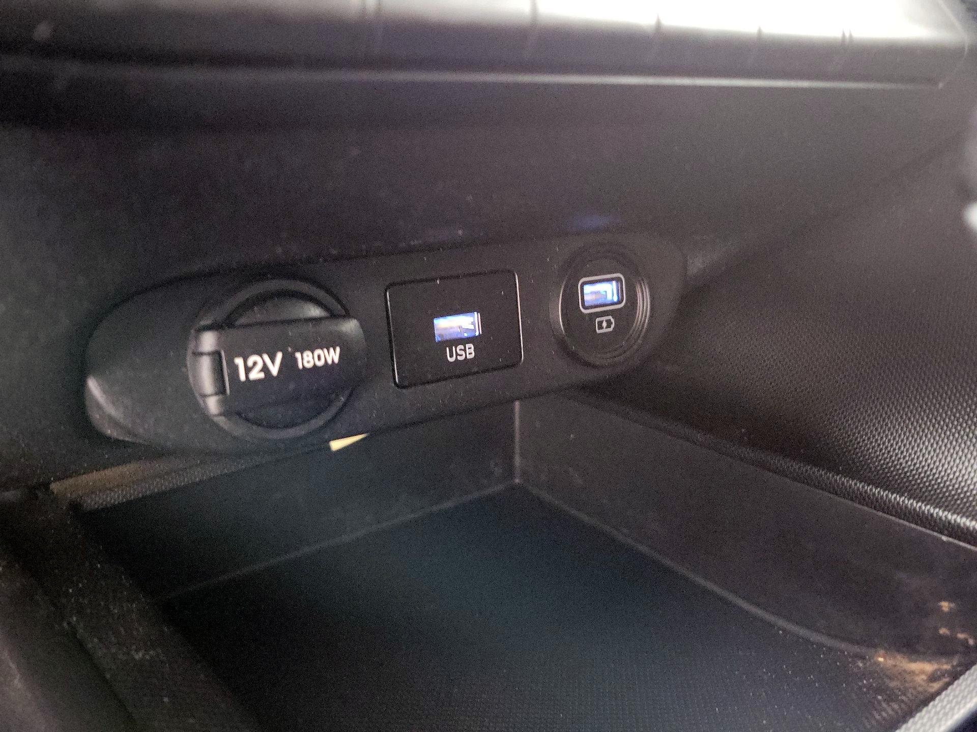 Thumbnail: 2023 Hyundai Elantra - 18