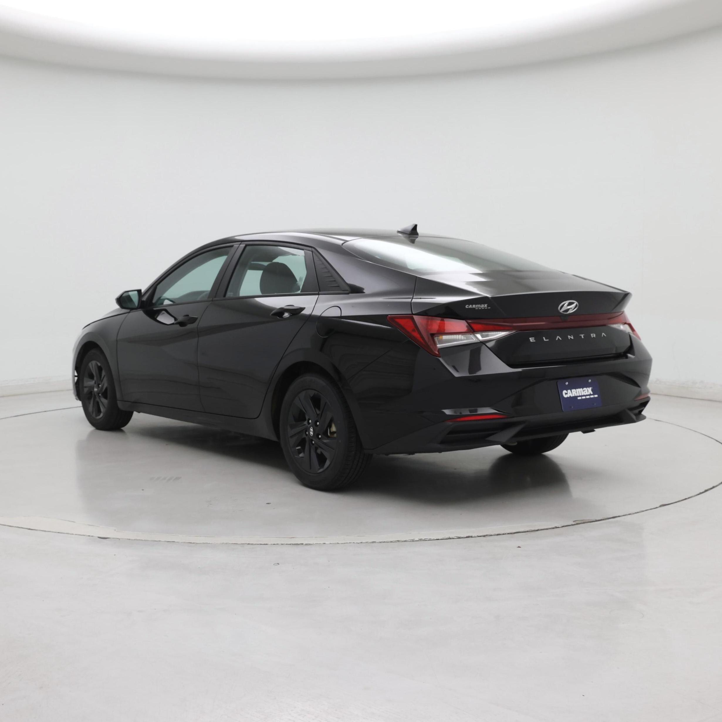 Thumbnail: 2023 Hyundai Elantra - 2