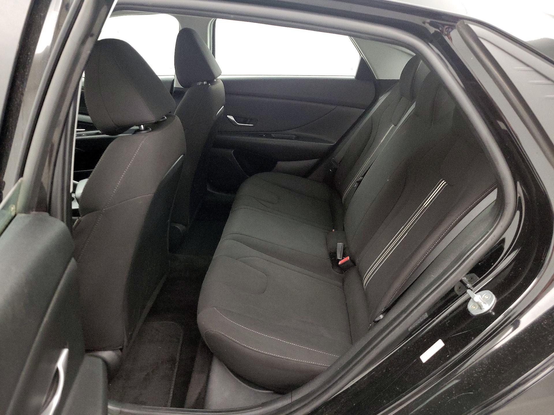 Thumbnail: 2023 Hyundai Elantra - 19