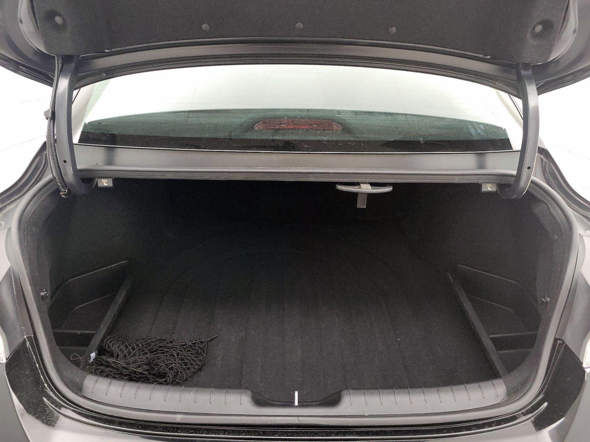 Thumbnail: 2023 Hyundai Elantra - 20