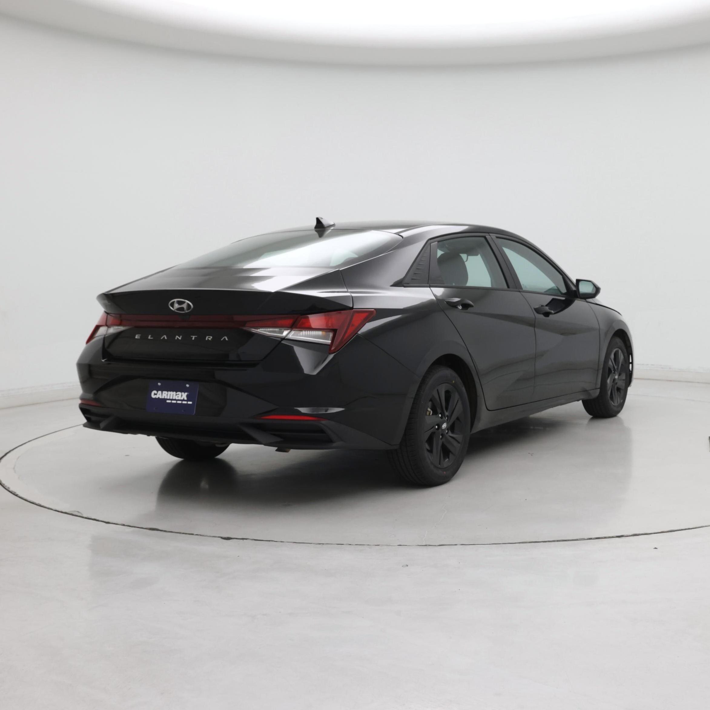 Thumbnail: 2023 Hyundai Elantra - 8