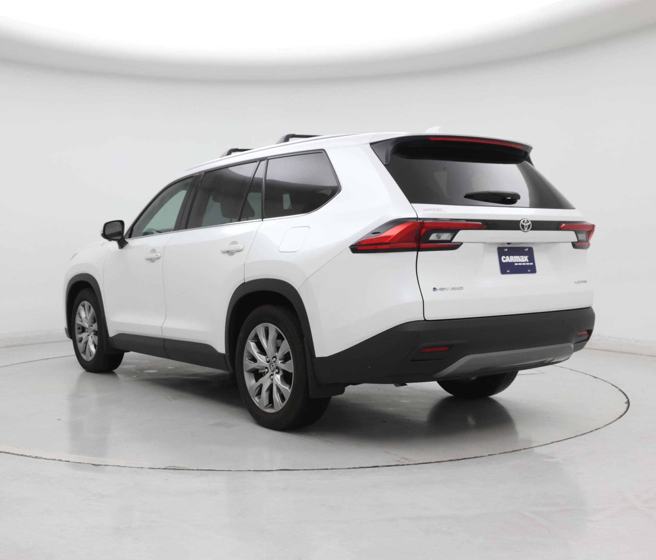 Thumbnail: 2024 Toyota Highlander - 2