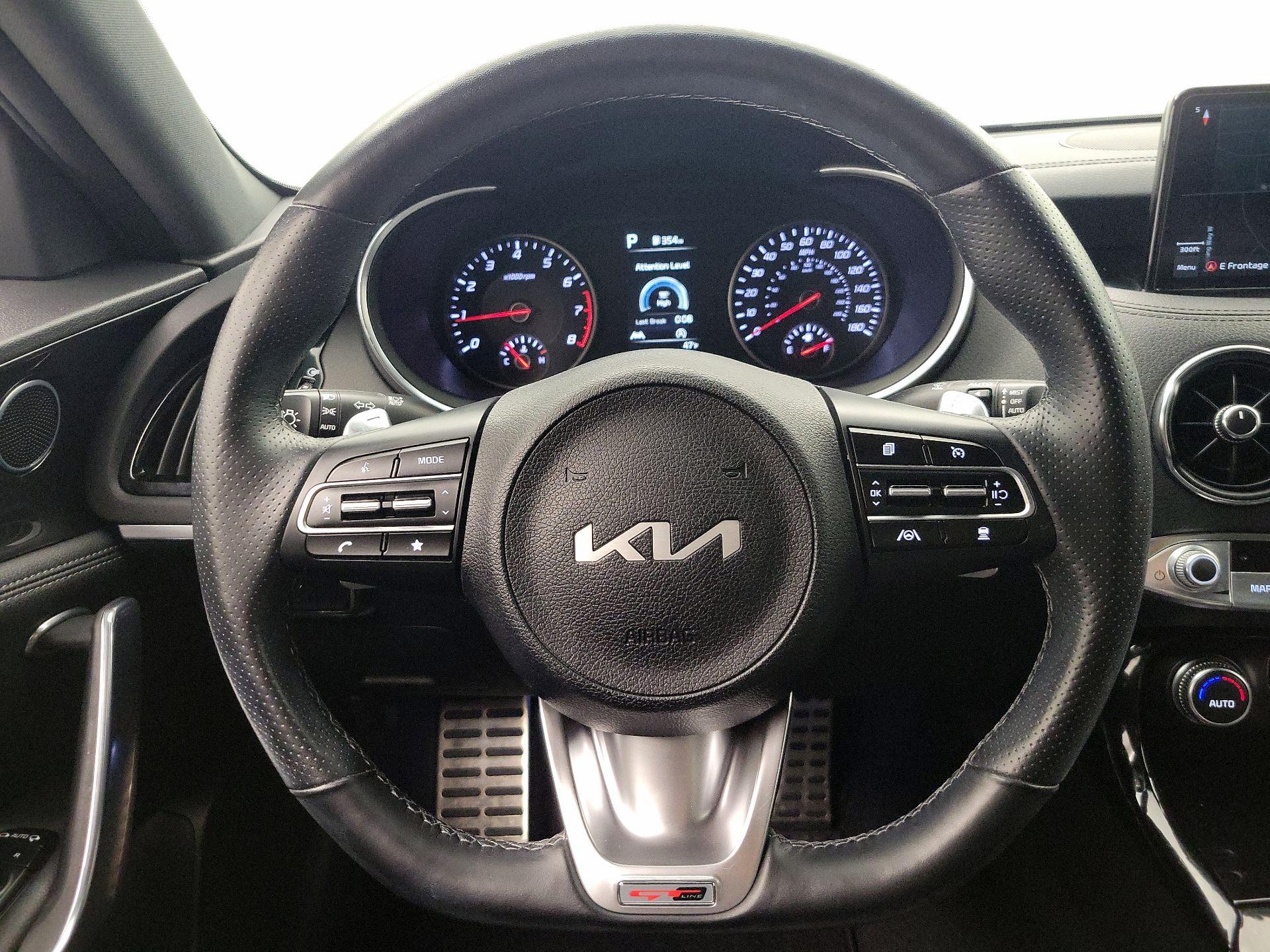 Thumbnail: 2022 Kia Stinger - 10