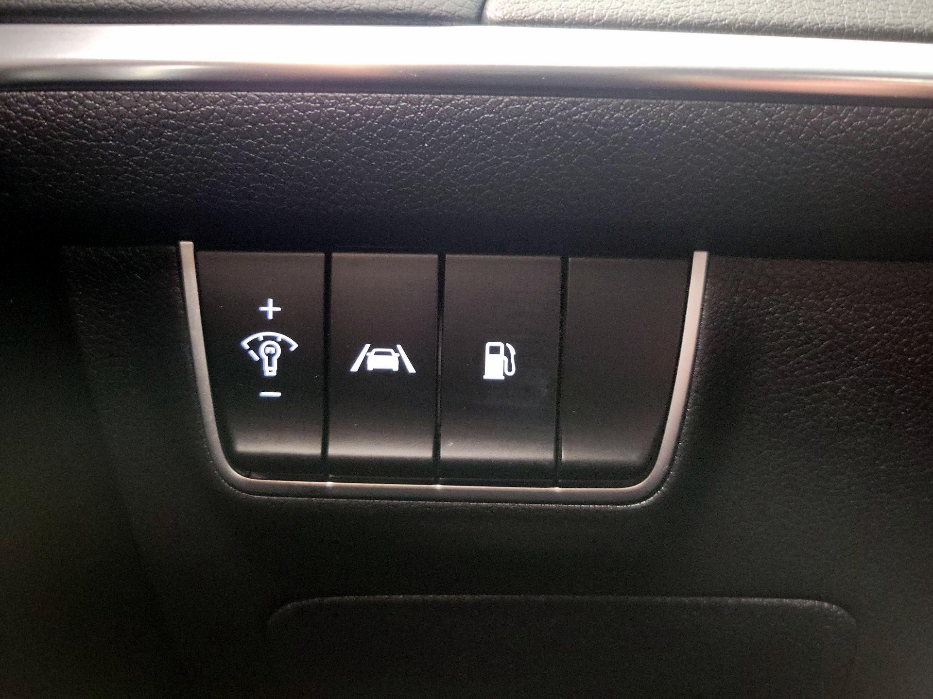 Thumbnail: 2022 Kia Stinger - 13