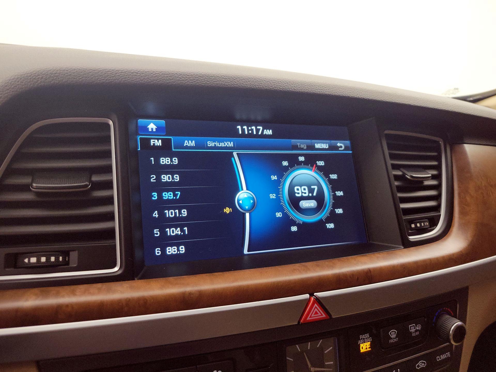 Thumbnail: 2016 Hyundai Genesis - 16