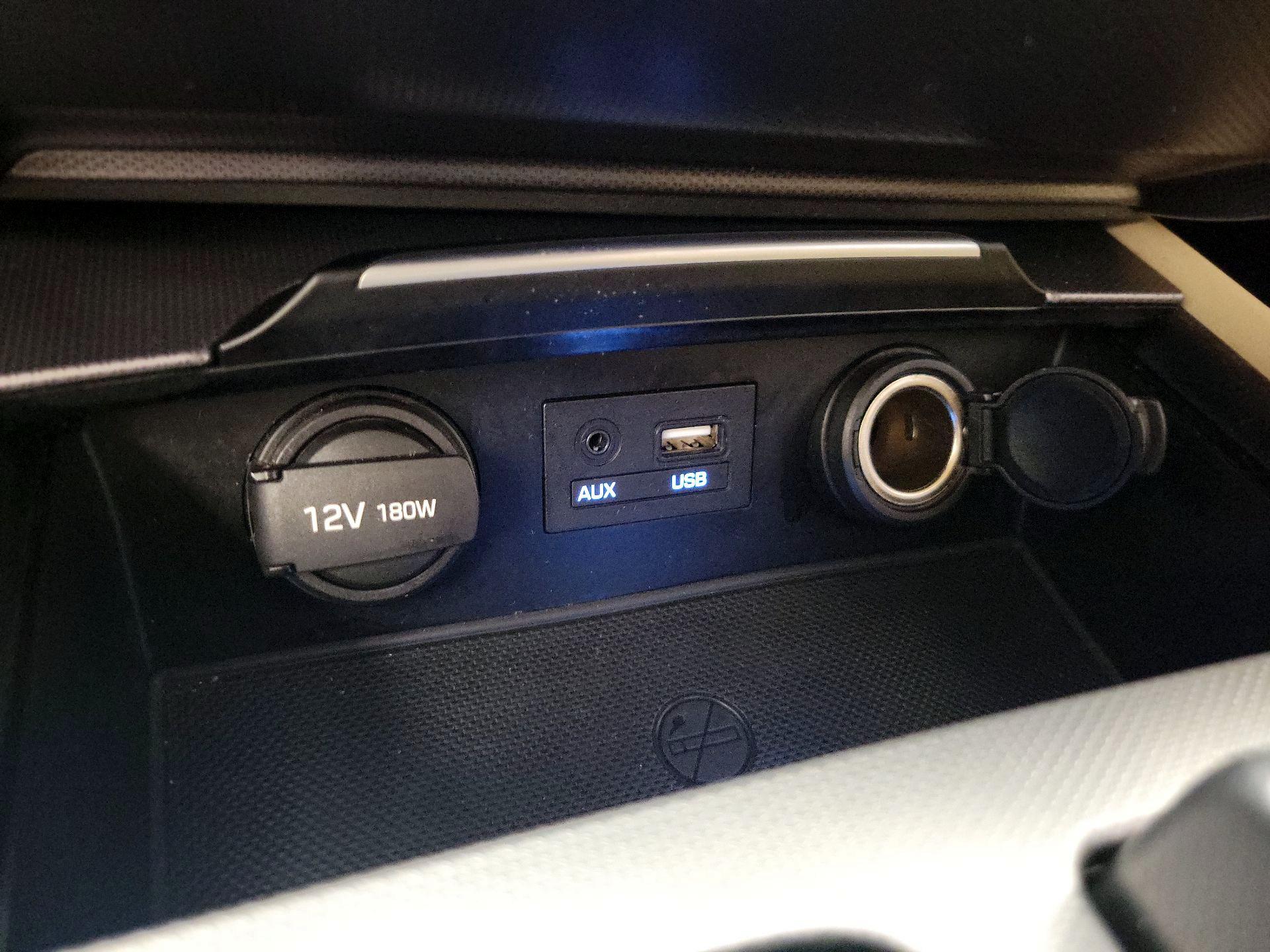 Thumbnail: 2016 Hyundai Genesis - 19