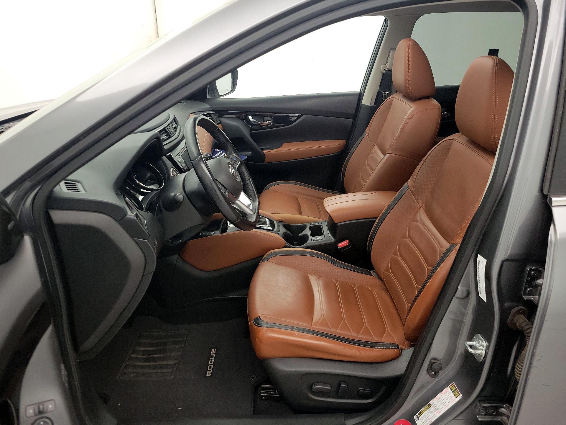 Thumbnail: 2018 Nissan Rogue - 11