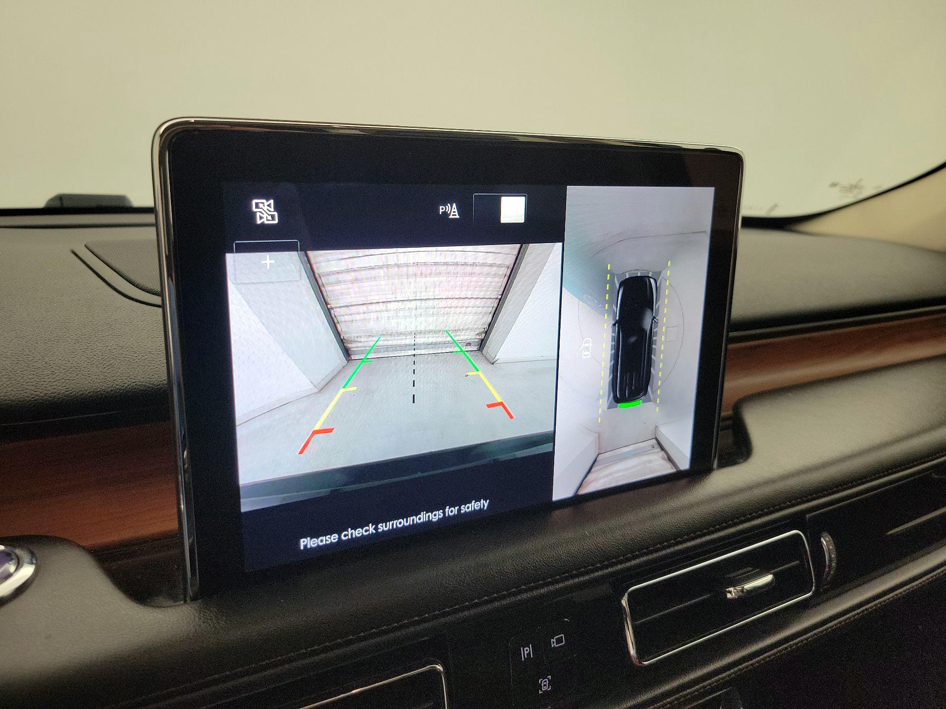 Thumbnail: 2020 Lincoln Aviator - 15