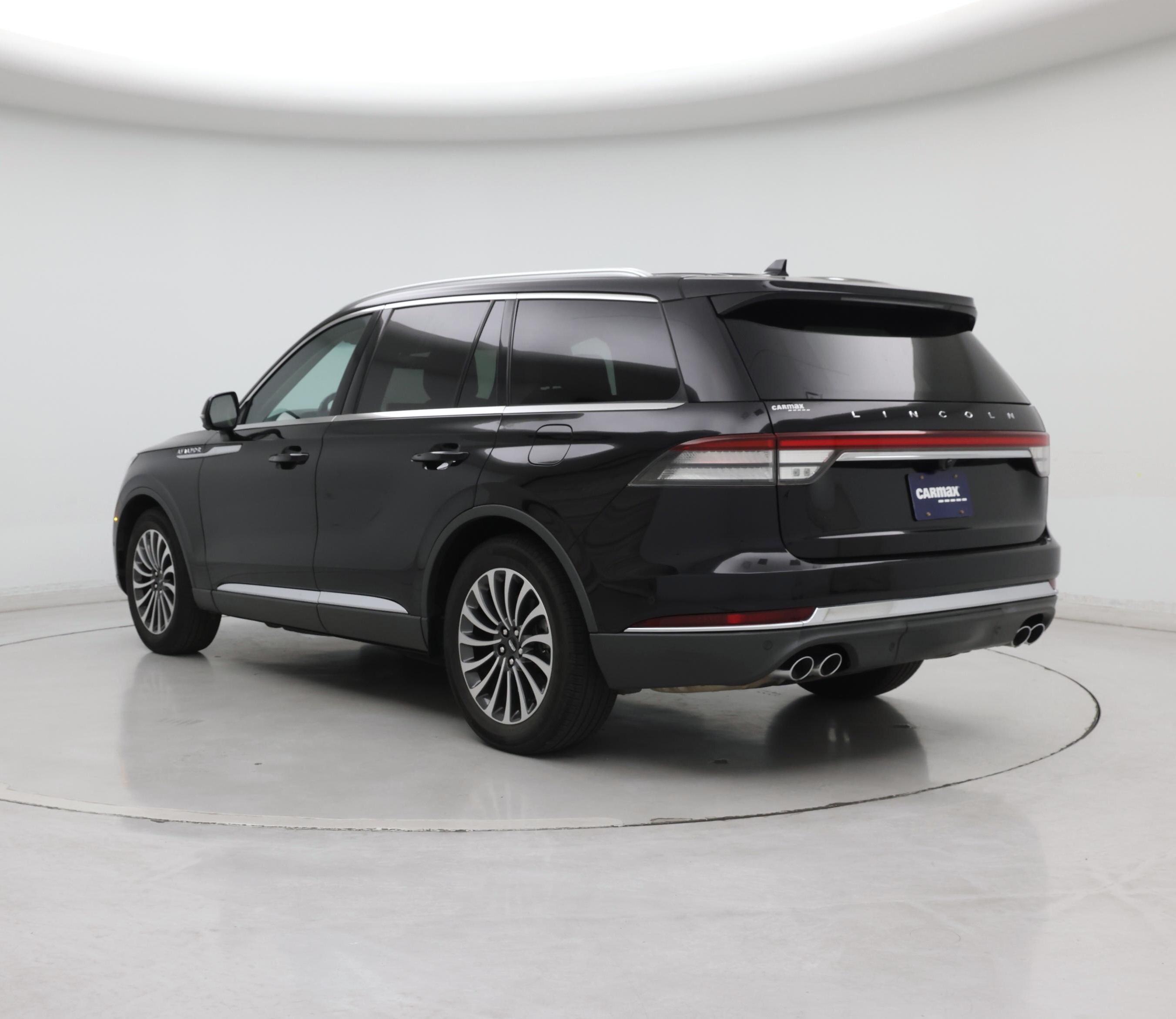 Thumbnail: 2020 Lincoln Aviator - 2