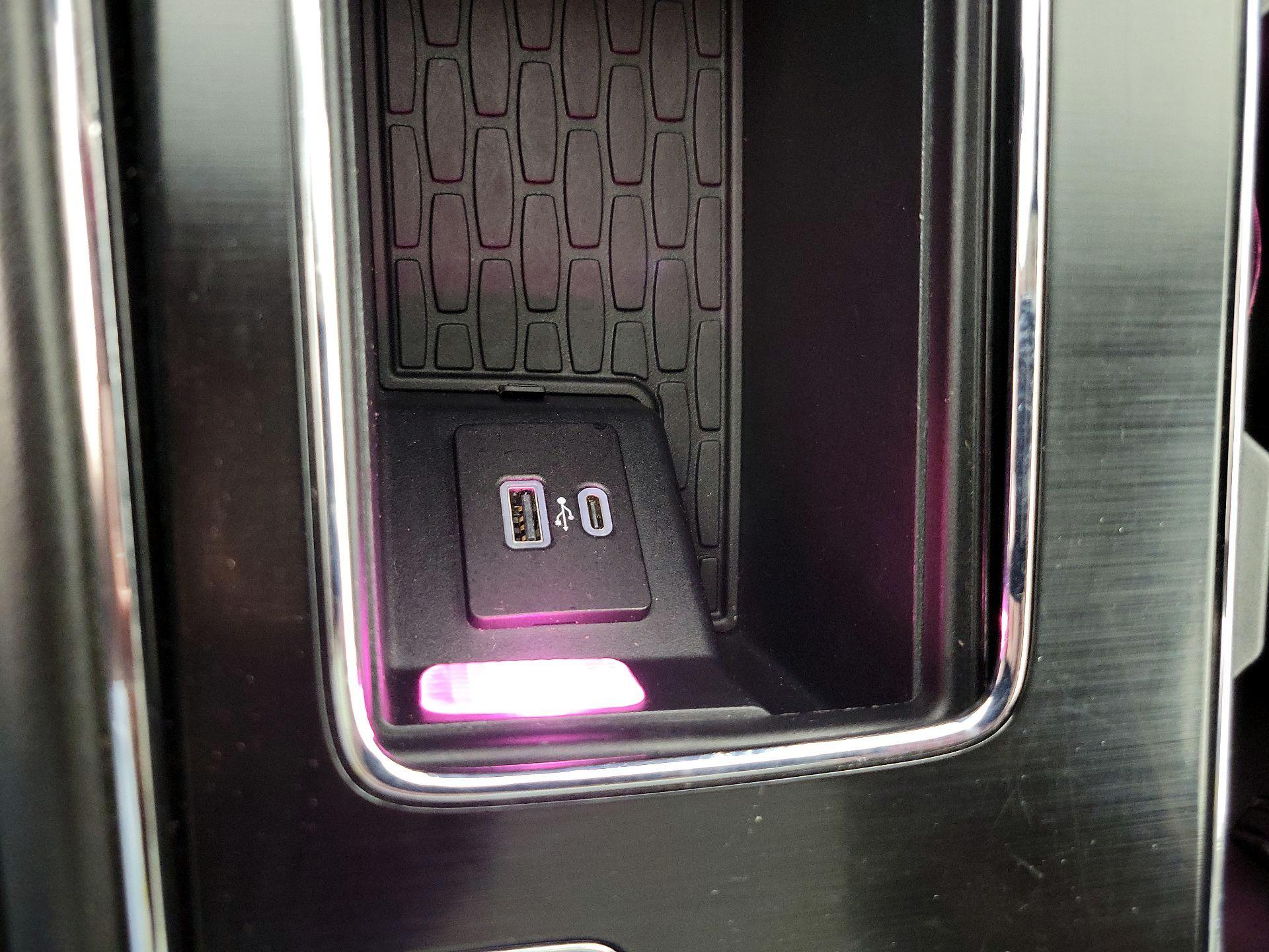 Thumbnail: 2020 Lincoln Aviator - 19