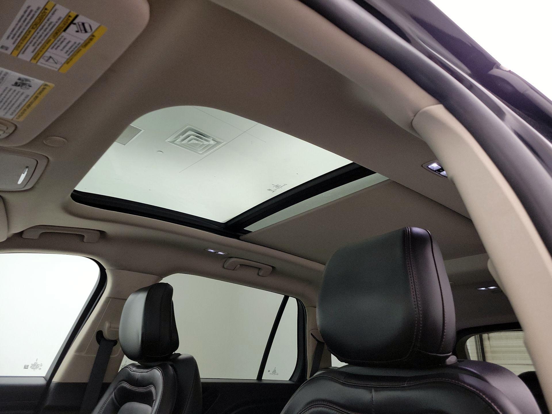 Thumbnail: 2020 Lincoln Aviator - 20