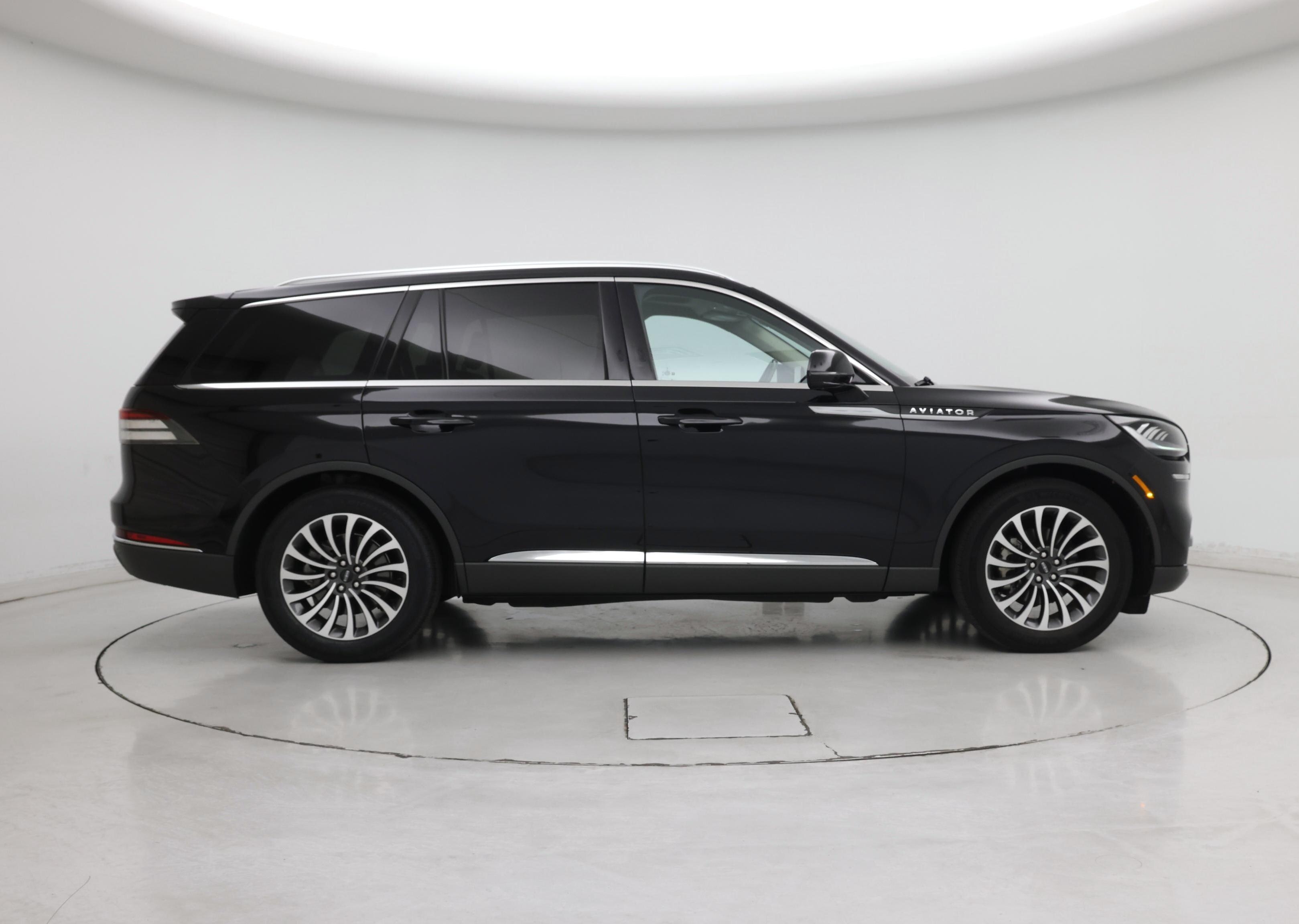 Thumbnail: 2020 Lincoln Aviator - 7