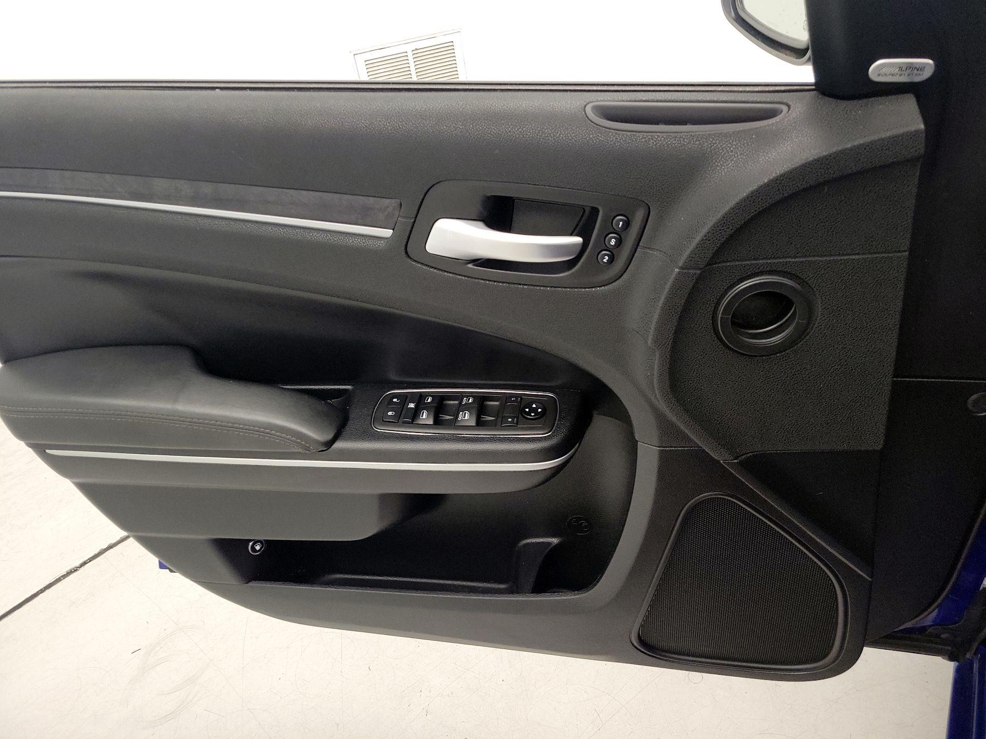 Thumbnail: 2021 Chrysler 300 - 12