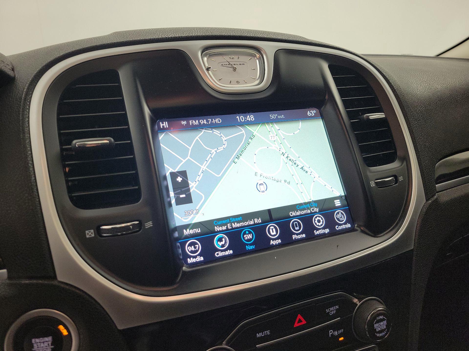 Thumbnail: 2021 Chrysler 300 - 14