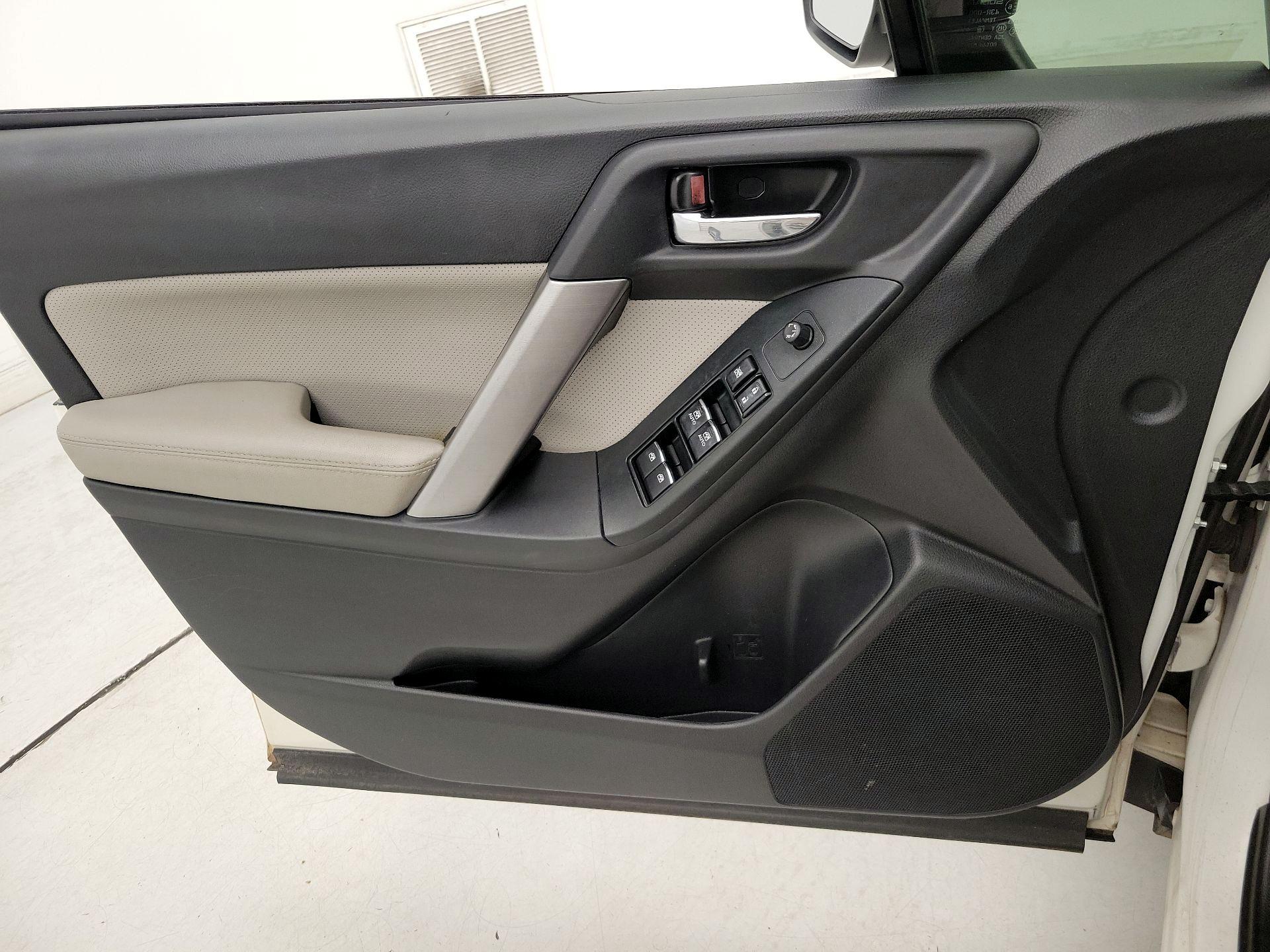 Thumbnail: 2017 Subaru Forester - 12