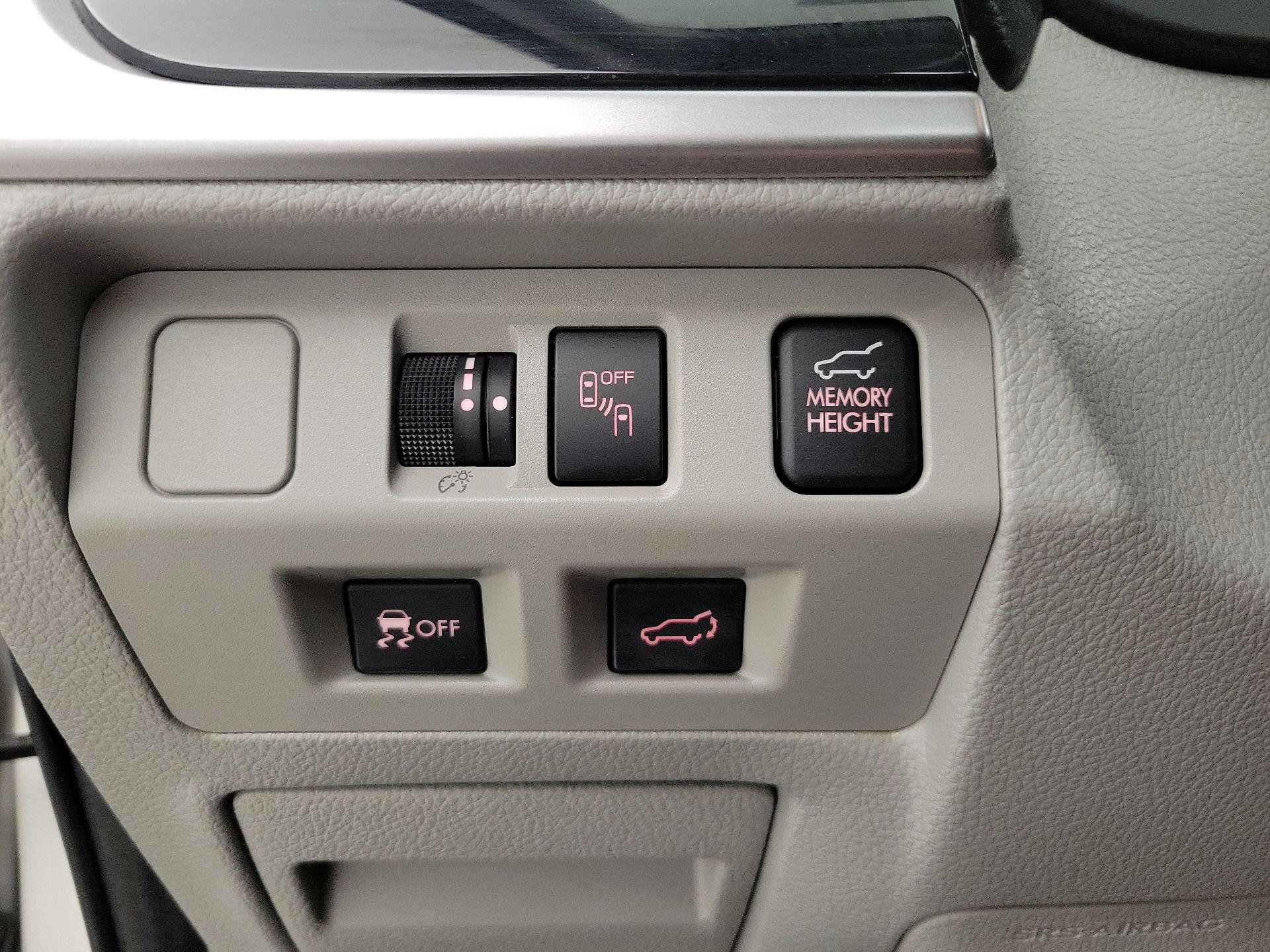 Thumbnail: 2017 Subaru Forester - 13