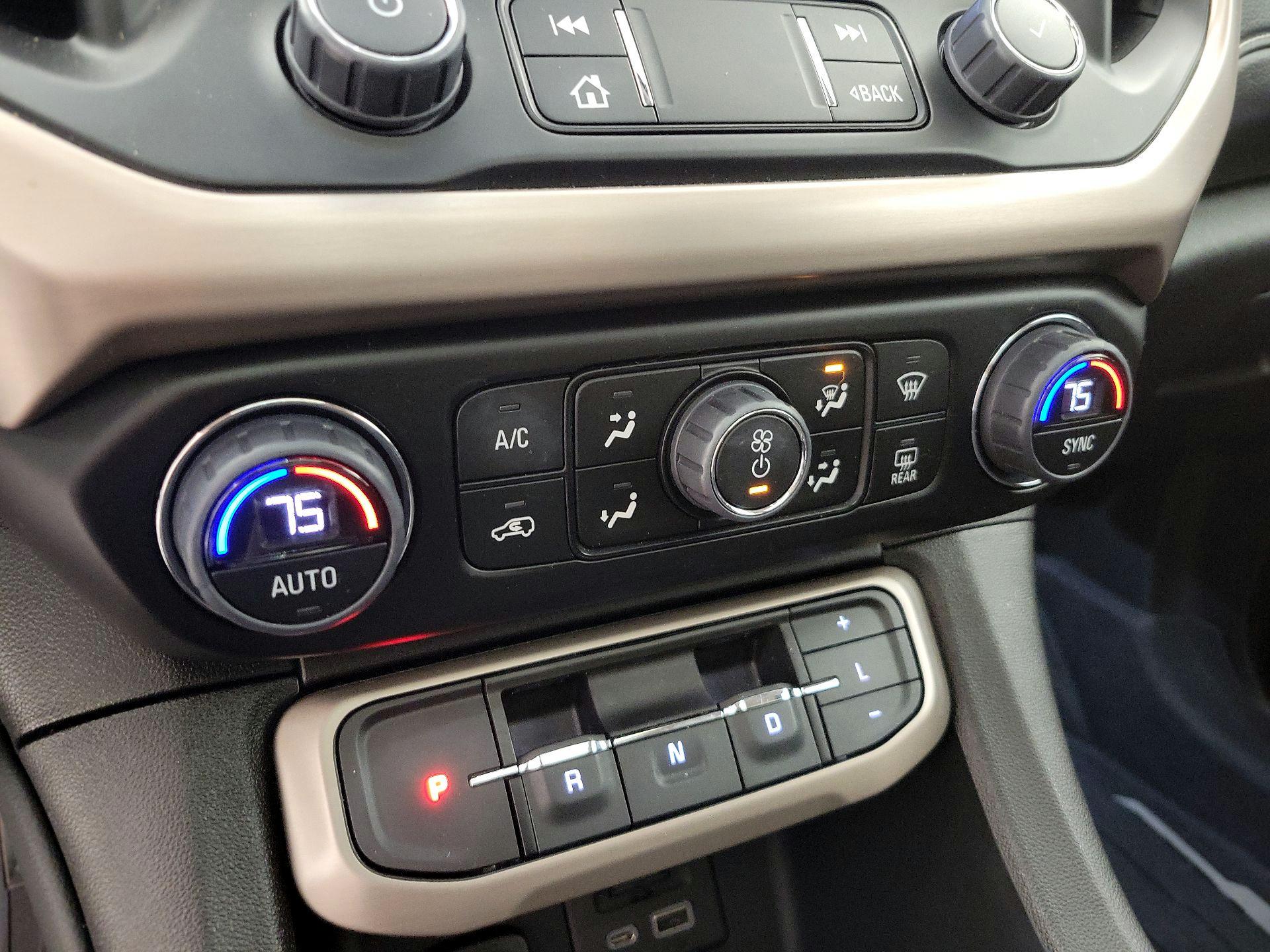 Thumbnail: 2023 GMC Acadia - 17