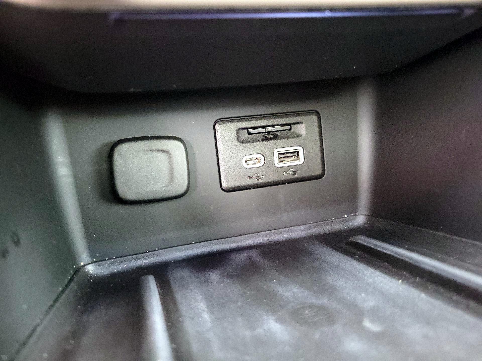 Thumbnail: 2023 GMC Acadia - 19