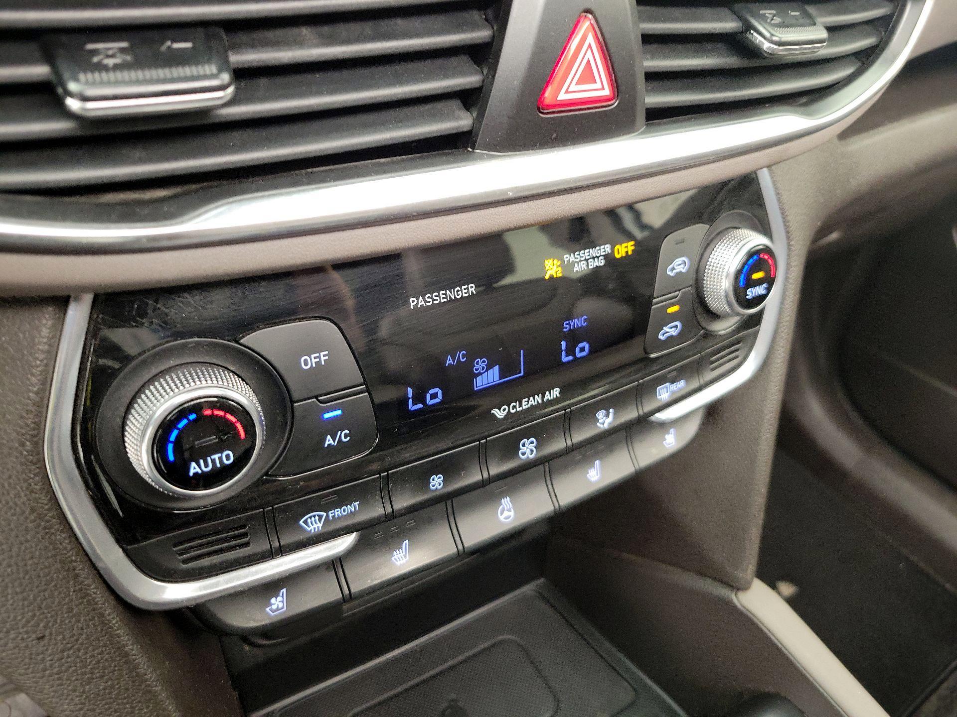 Thumbnail: 2020 Hyundai Santa Fe - 17