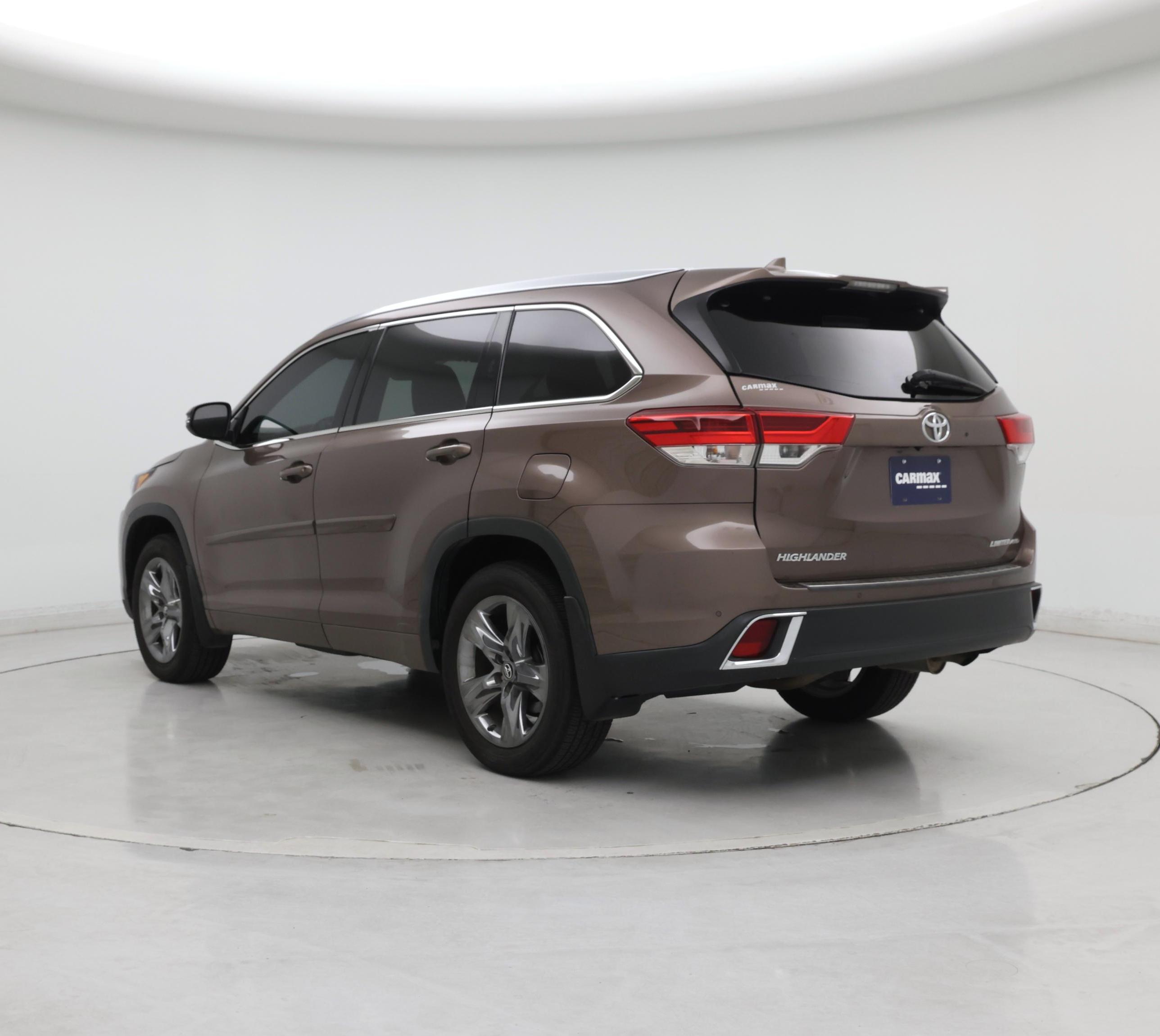 Thumbnail: 2018 Toyota Highlander - 2