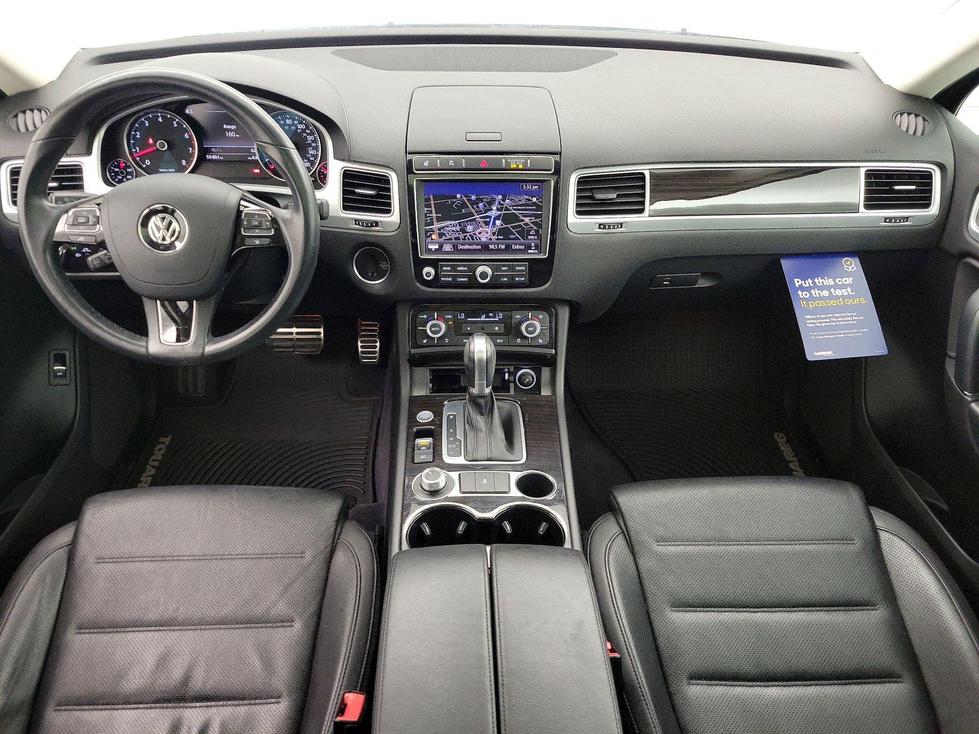 Thumbnail: 2017 Volkswagen Touareg - 9