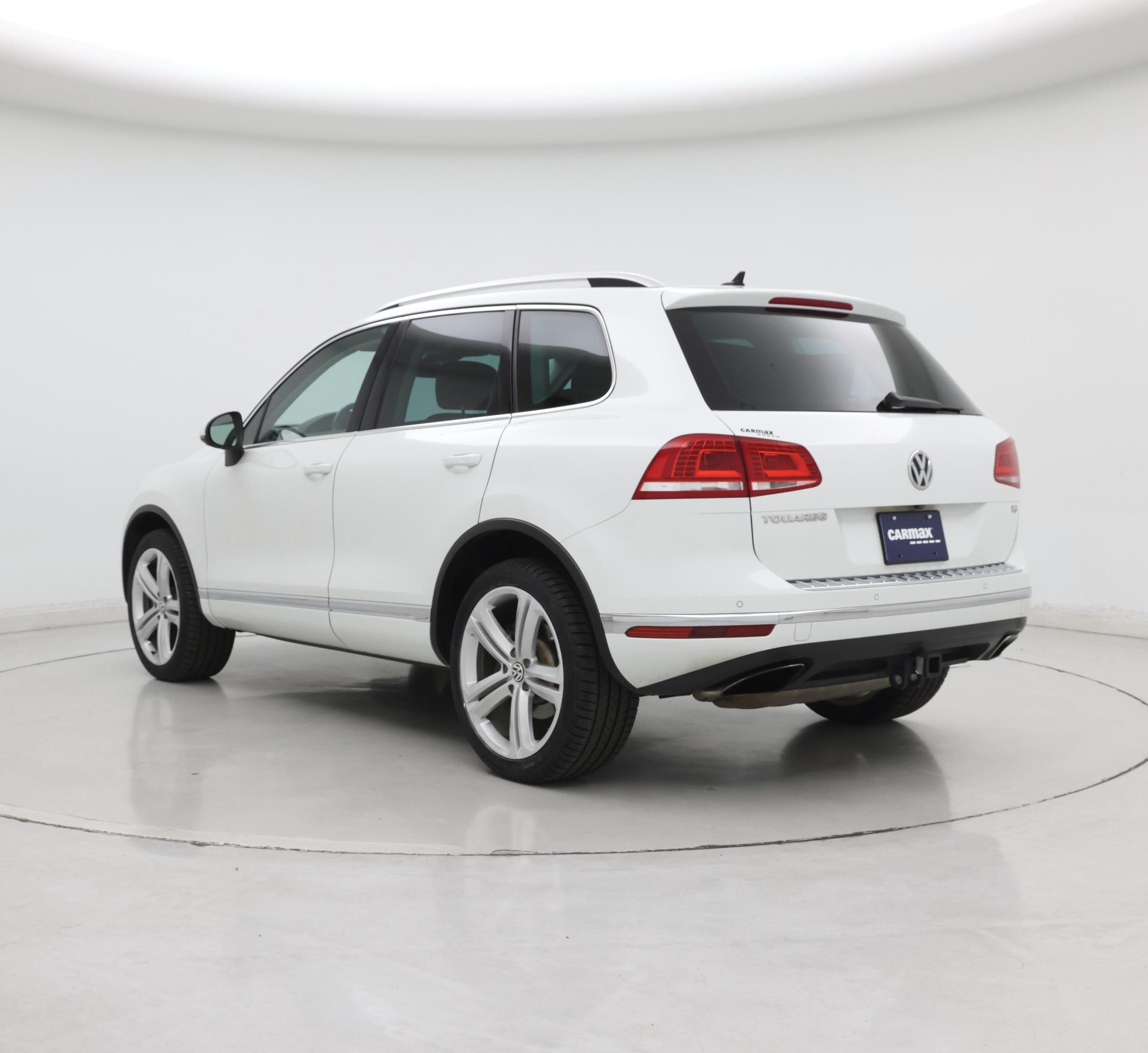 Thumbnail: 2017 Volkswagen Touareg - 2