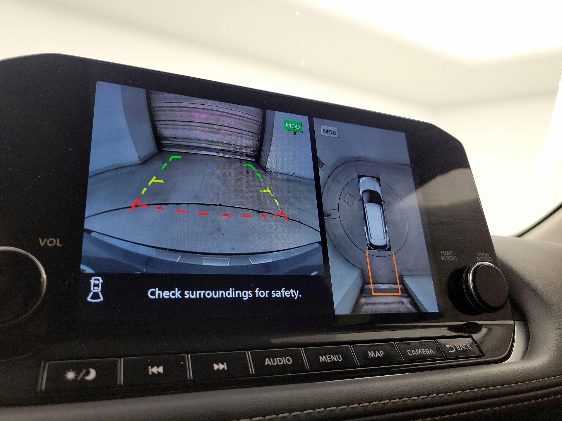 Thumbnail: 2022 Nissan Rogue - 15