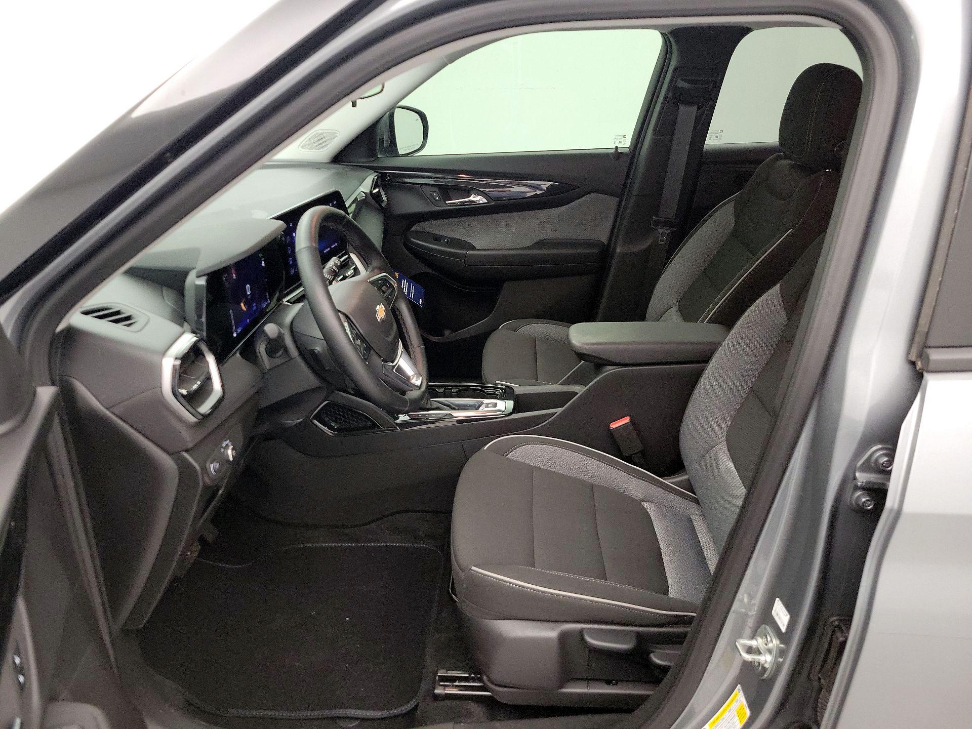 Thumbnail: 2025 Chevrolet TrailBlazer - 11