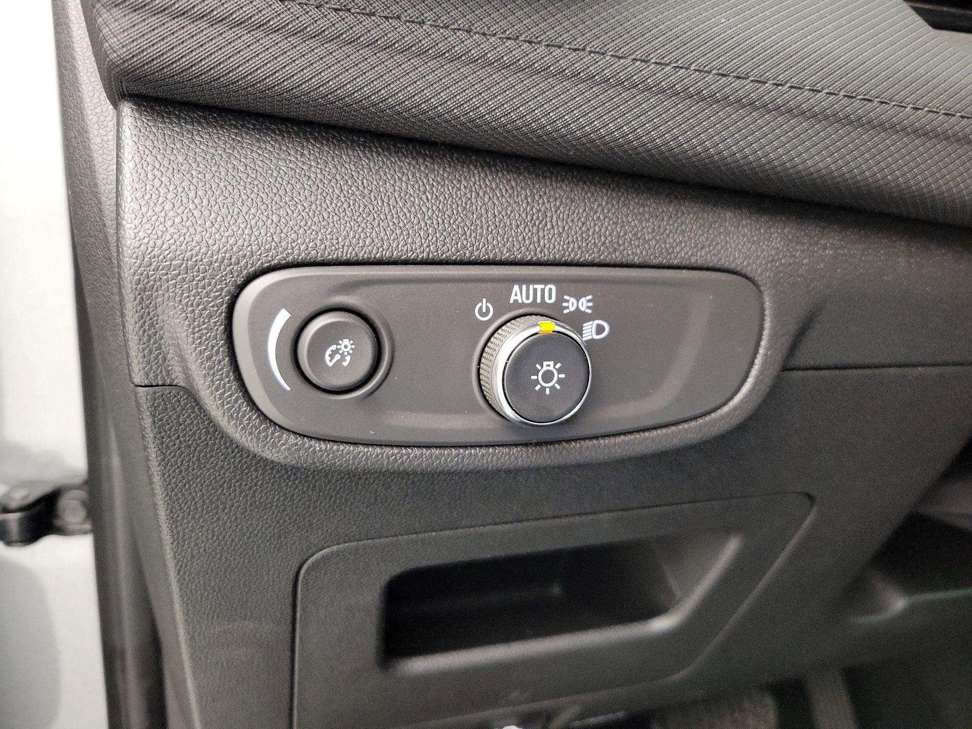 Thumbnail: 2025 Chevrolet TrailBlazer - 13