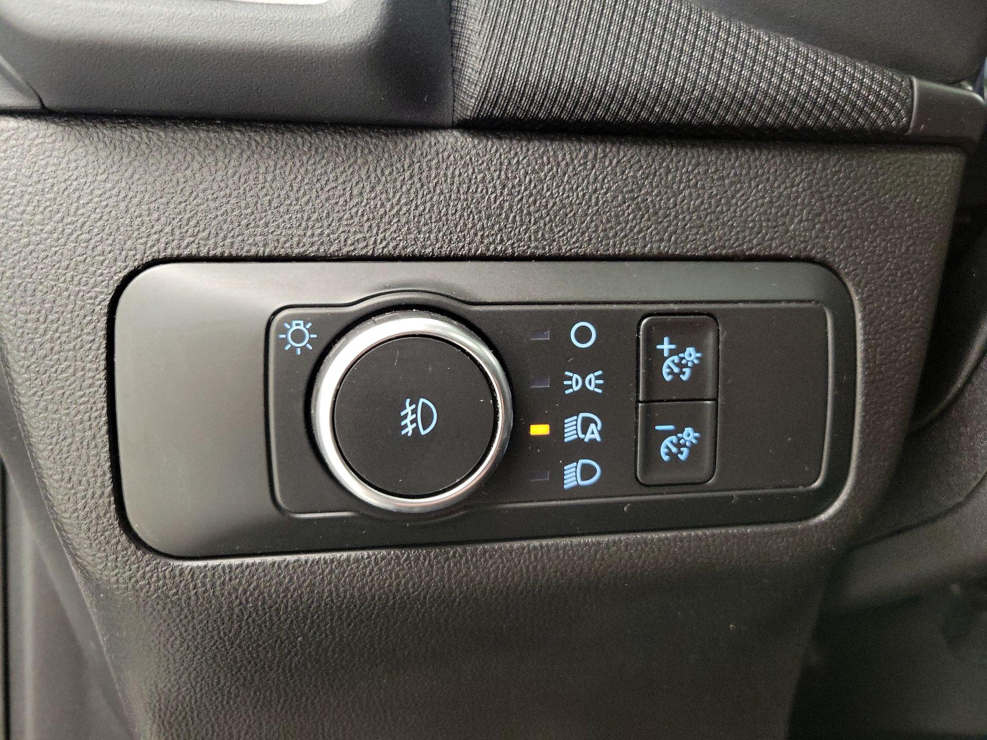 Thumbnail: 2022 Ford Bronco Sport - 13