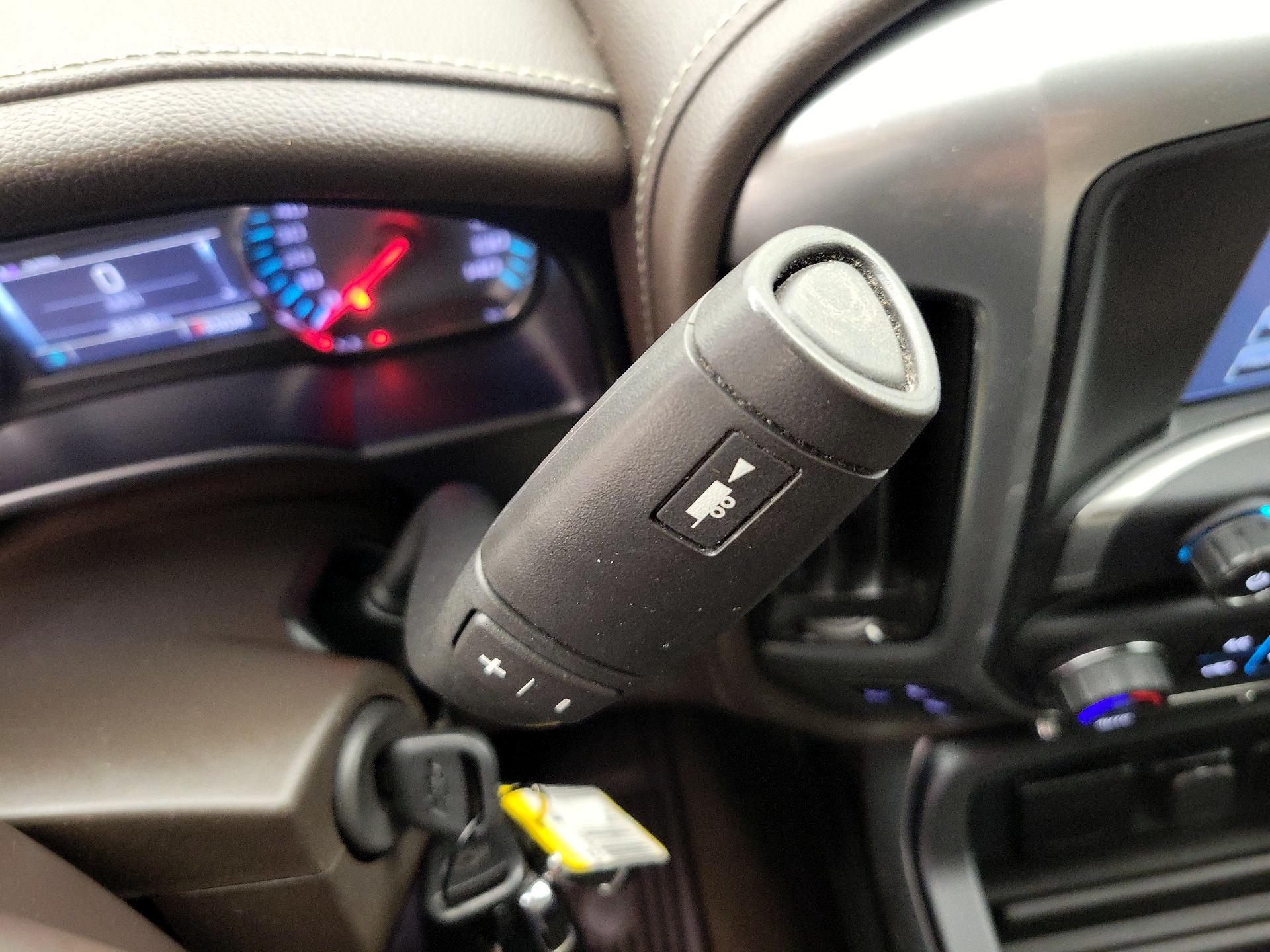 Thumbnail: 2015 Chevrolet Silverado 1500 - 17