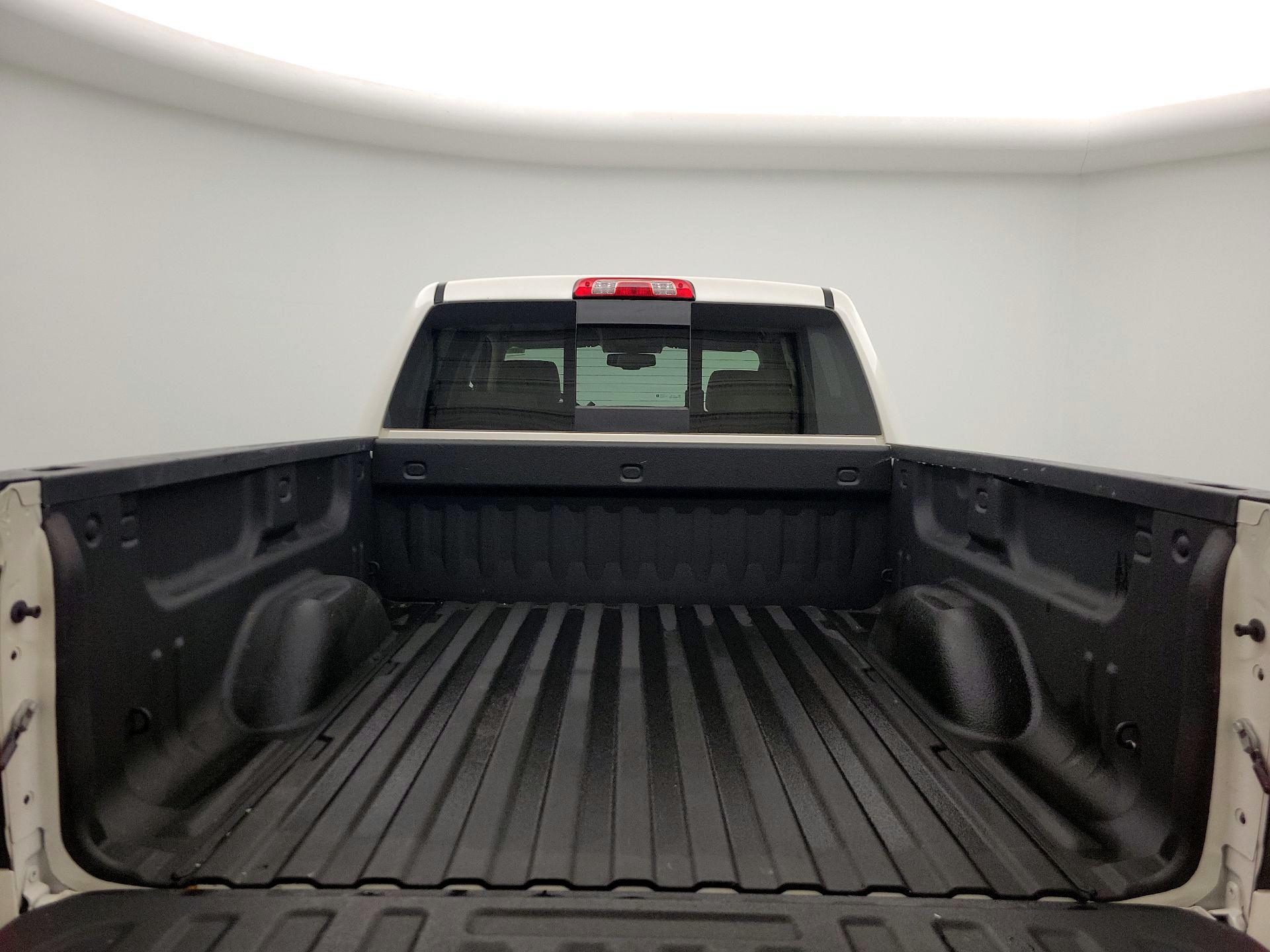 Thumbnail: 2015 Chevrolet Silverado 1500 - 20