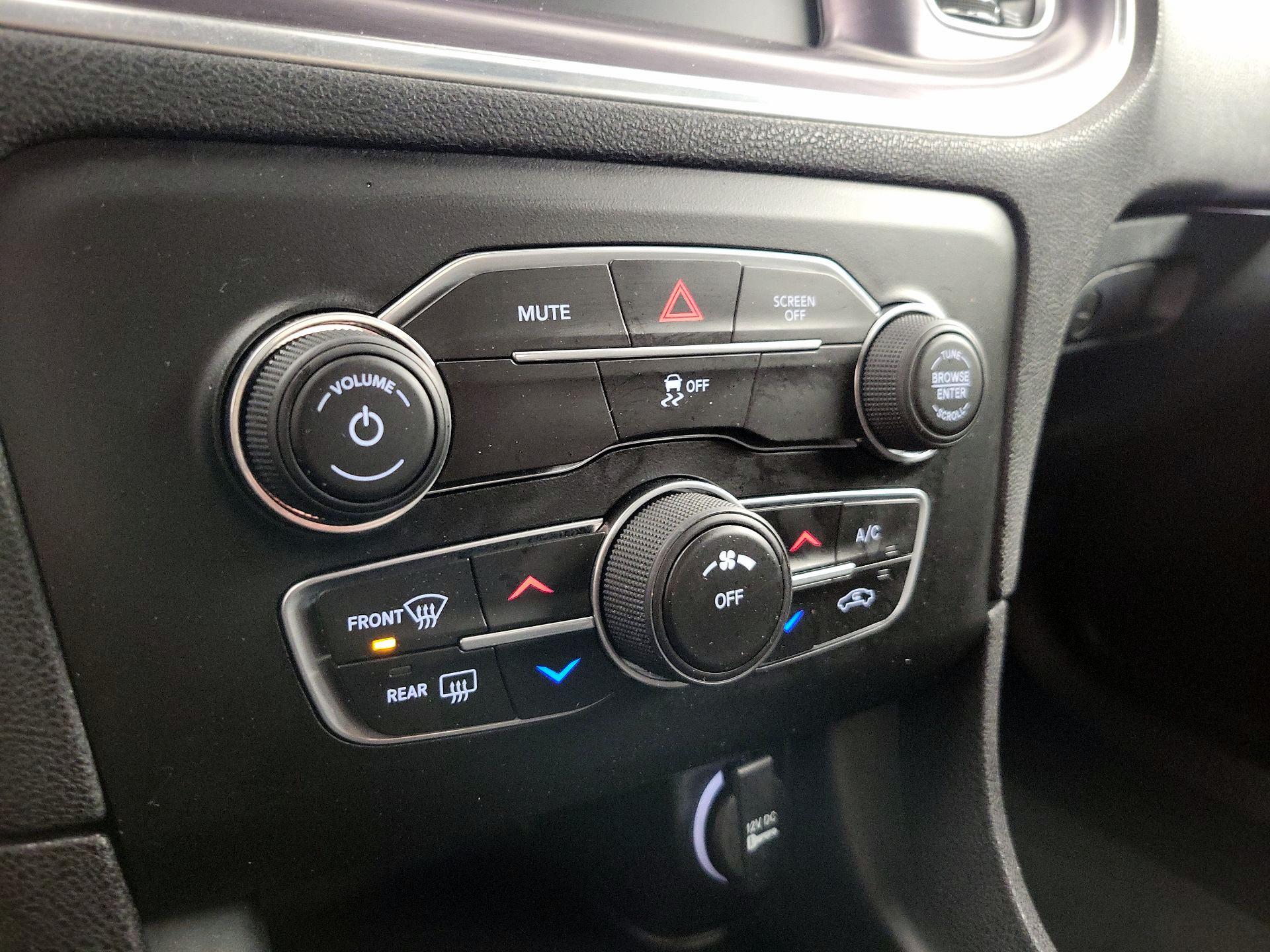 Thumbnail: 2017 Dodge Charger - 15