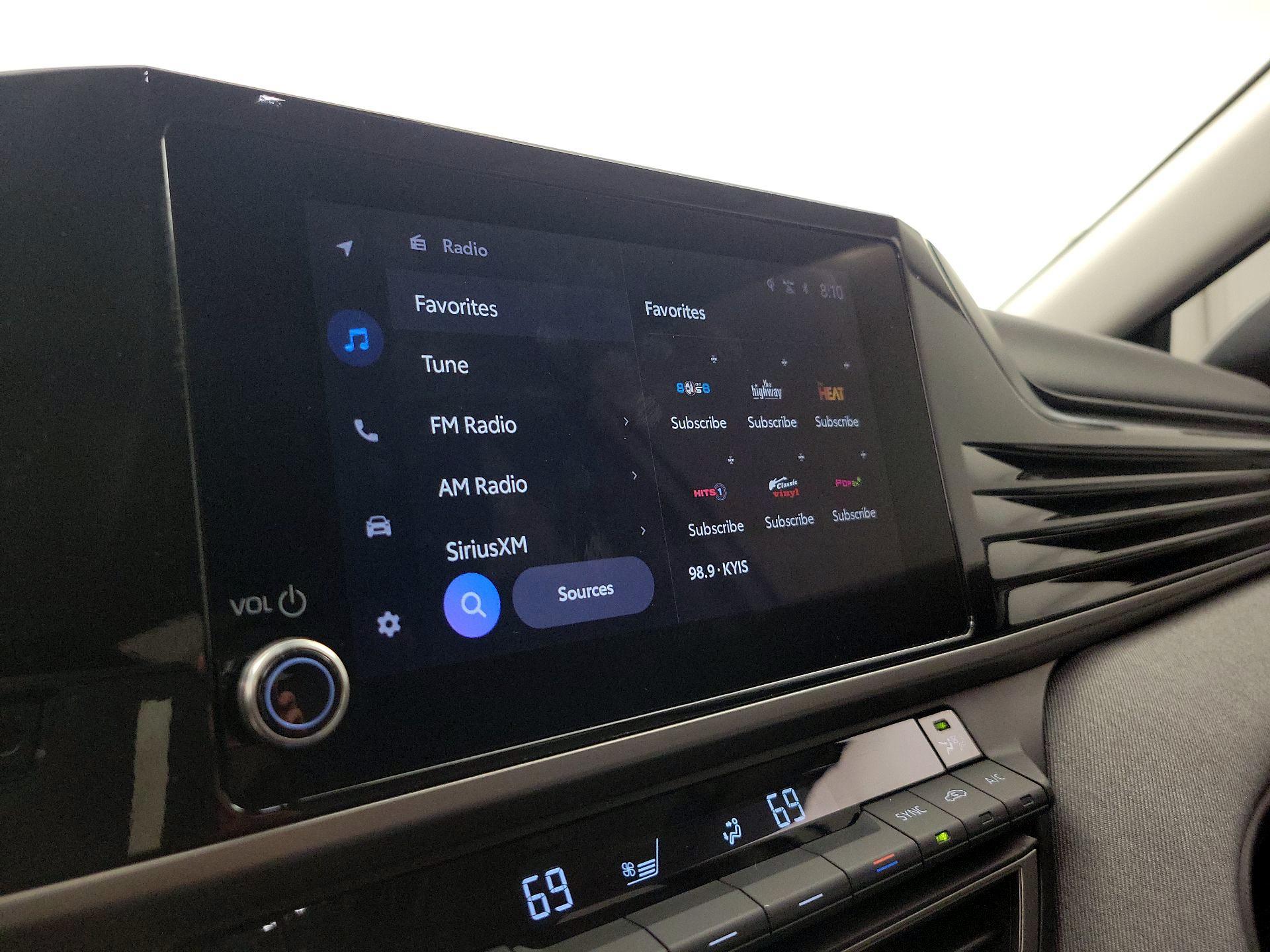 Thumbnail: 2025 Toyota Camry - 15